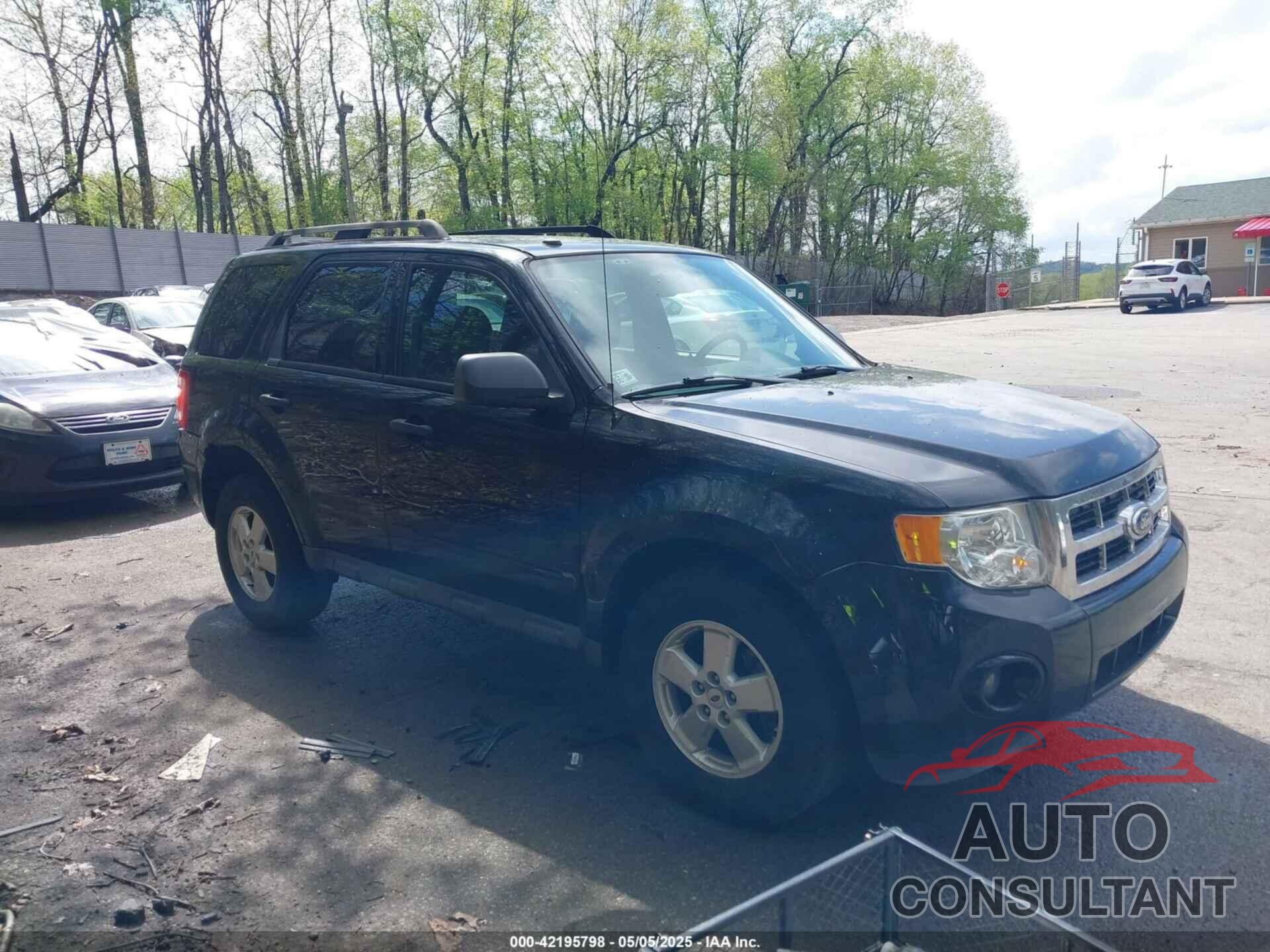 FORD ESCAPE 2010 - 1FMCU9DGXAKD25432