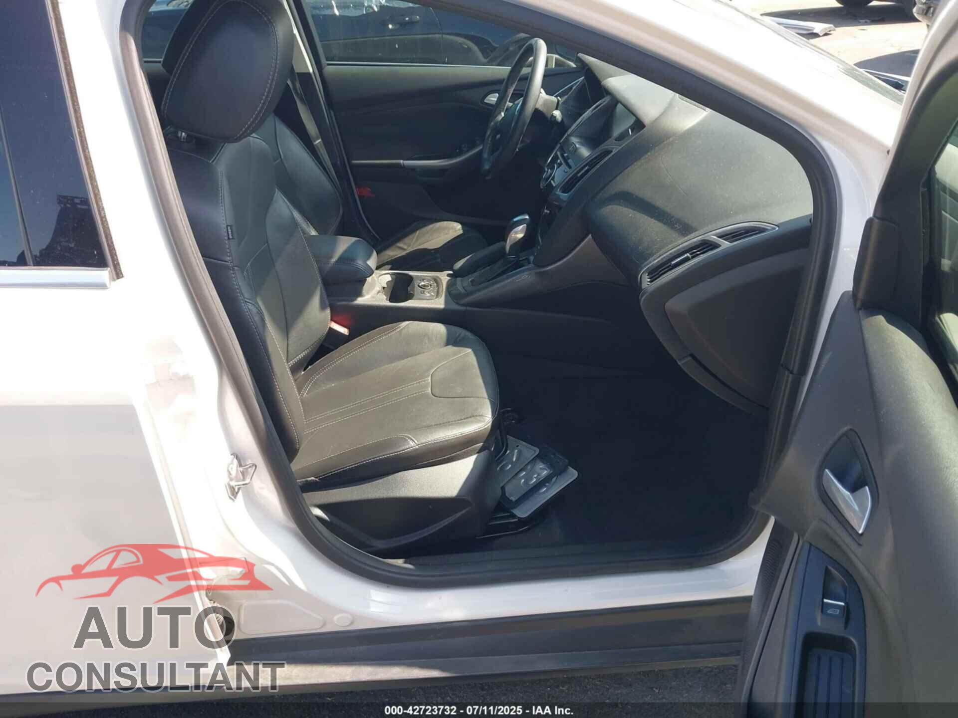 FORD FOCUS 2014 - 1FADP3N2XEL453451