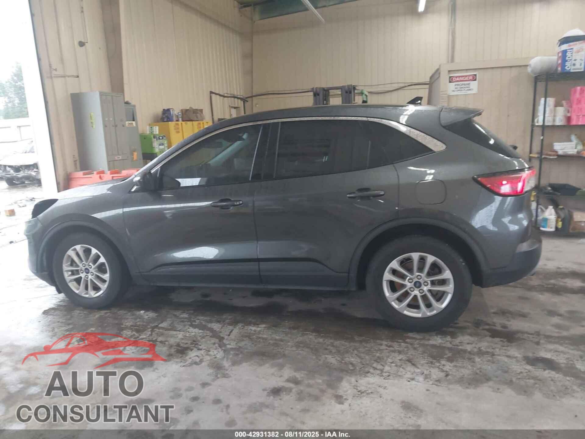 FORD ESCAPE 2020 - 1FMCU0G64LUA62375