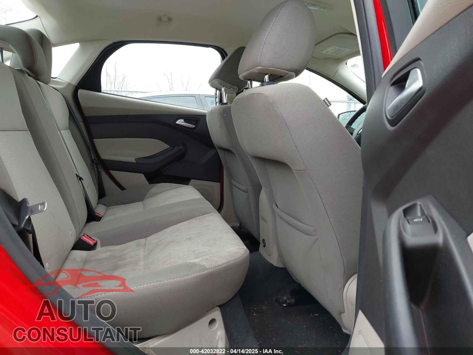 FORD FOCUS 2013 - 1FADP3F27DL261790