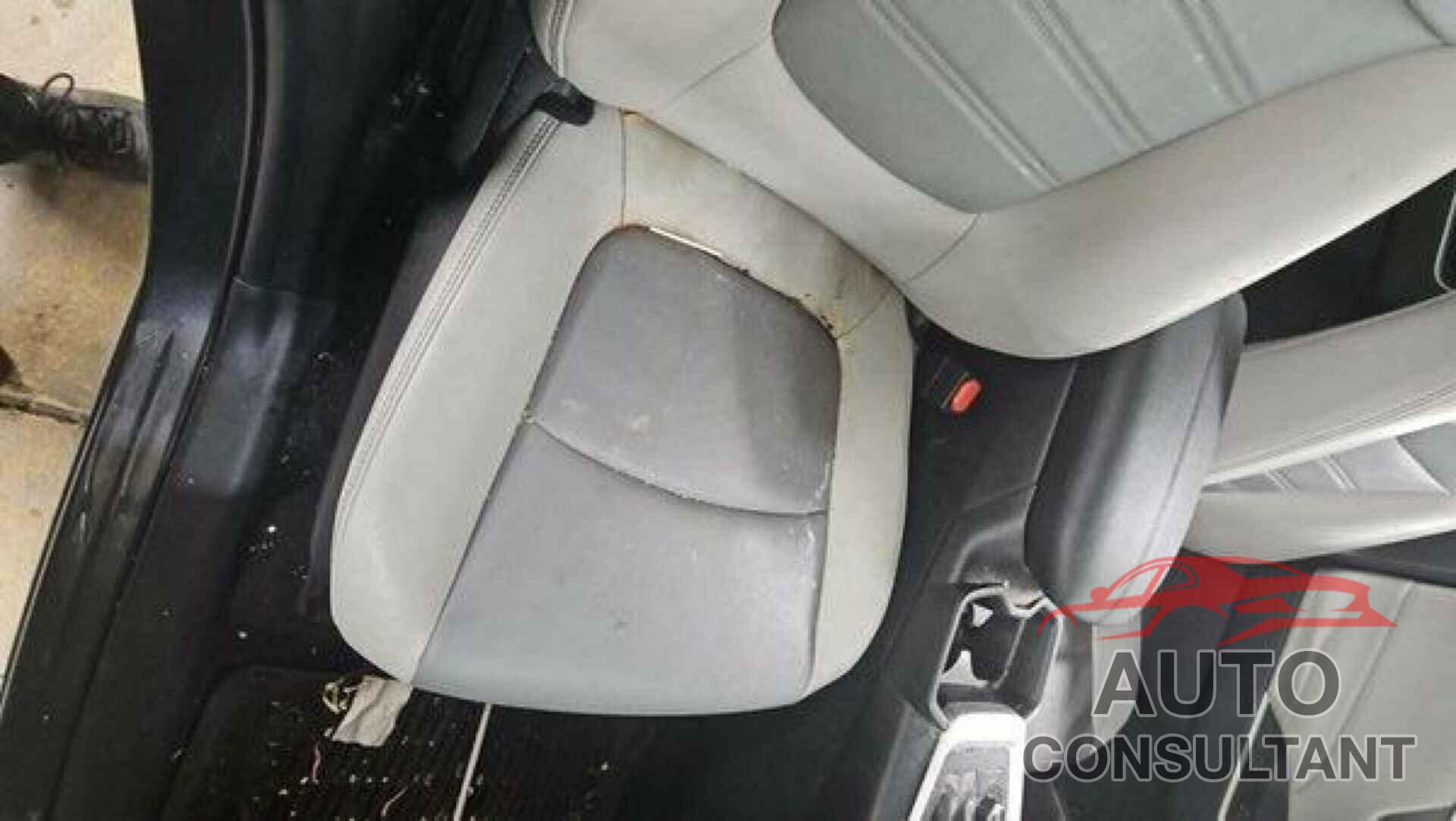 TOYOTA RAV4 2021 - 2T3B6RFV8MW020173