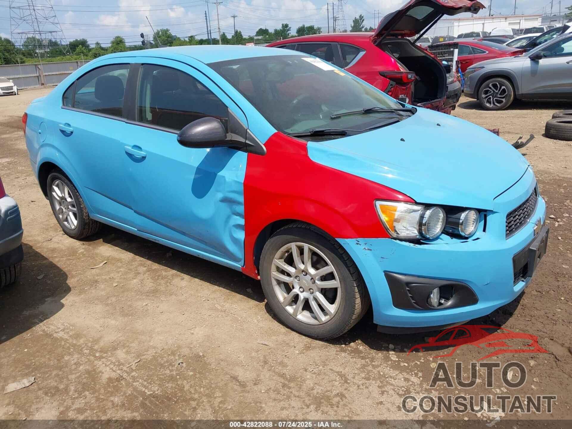 CHEVROLET SONIC 2014 - 1G1JC5SH5E4155518