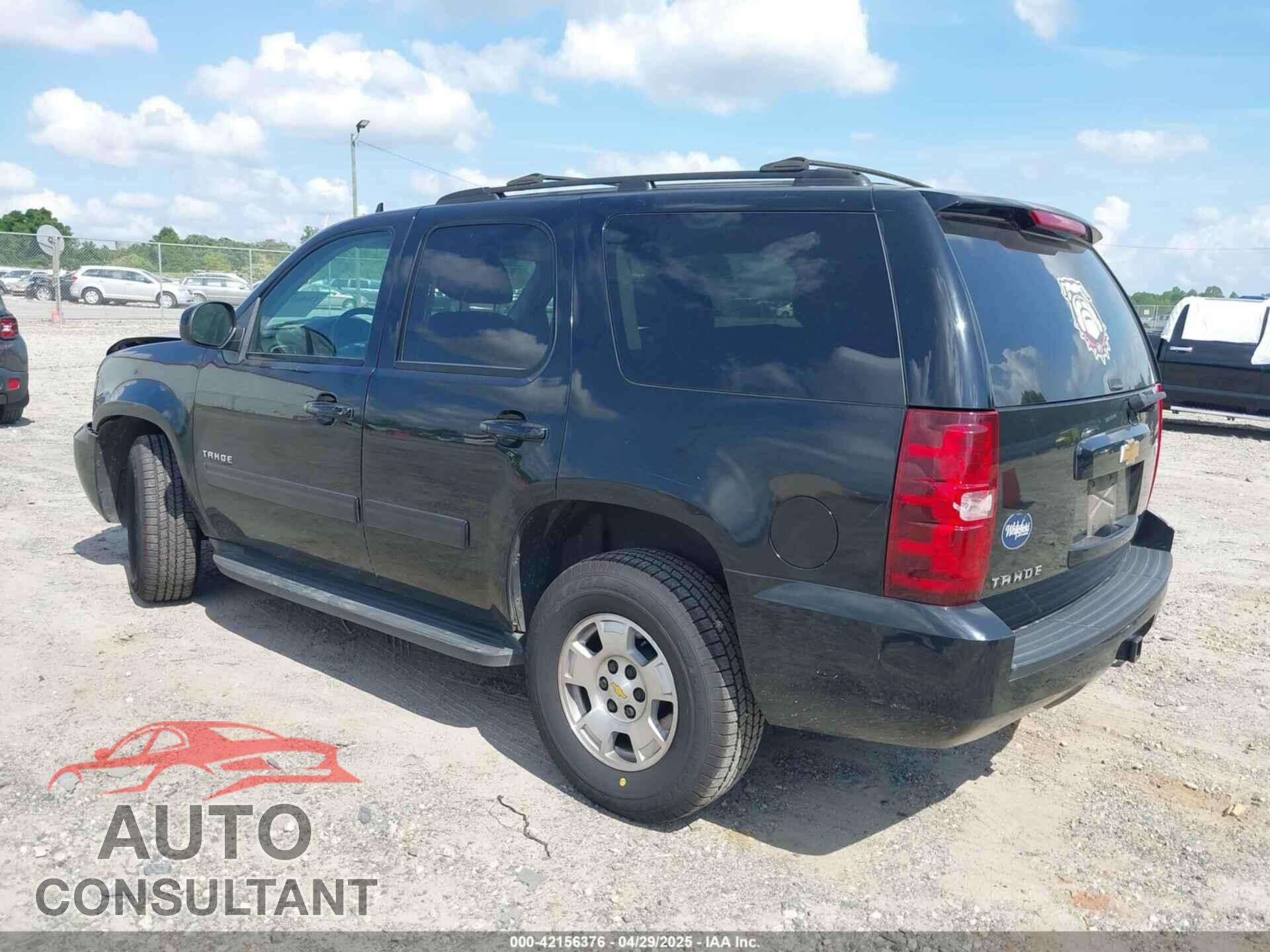 CHEVROLET TAHOE 2013 - 1GNSCAE08DR367476