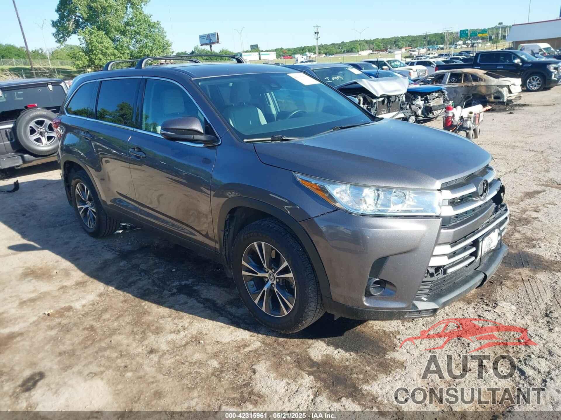 TOYOTA HIGHLANDER 2019 - 5TDBZRFH5KS738005