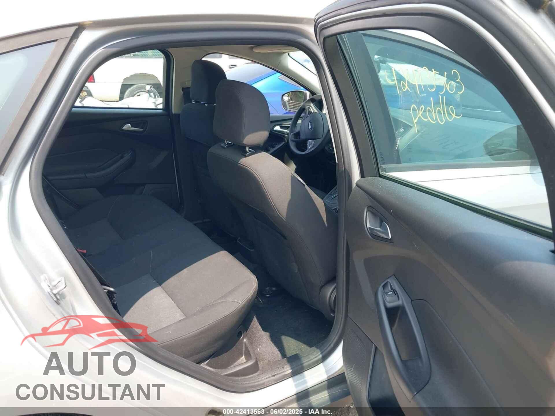 FORD FOCUS 2015 - 1FADP3F2XFL340065