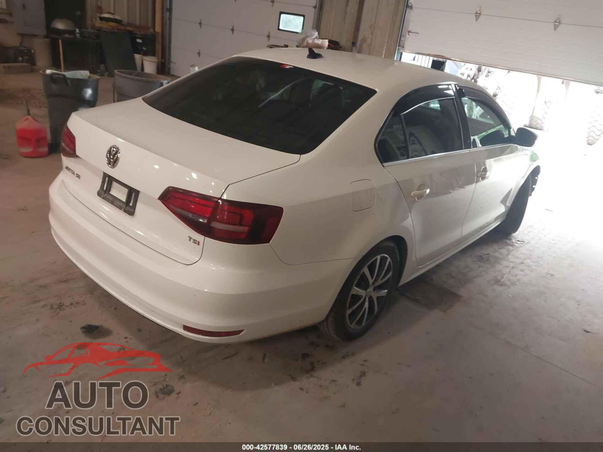 VOLKSWAGEN JETTA 2017 - 3VWB67AJ1HM399403