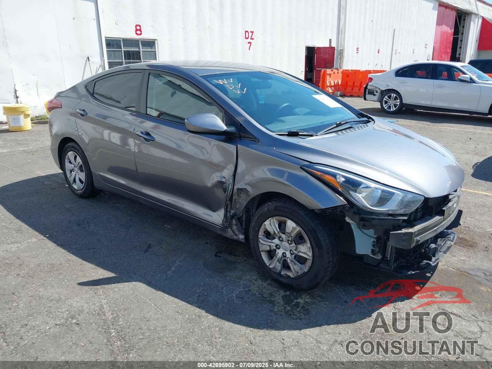 HYUNDAI ELANTRA 2016 - KMHDH4AE3GU642321