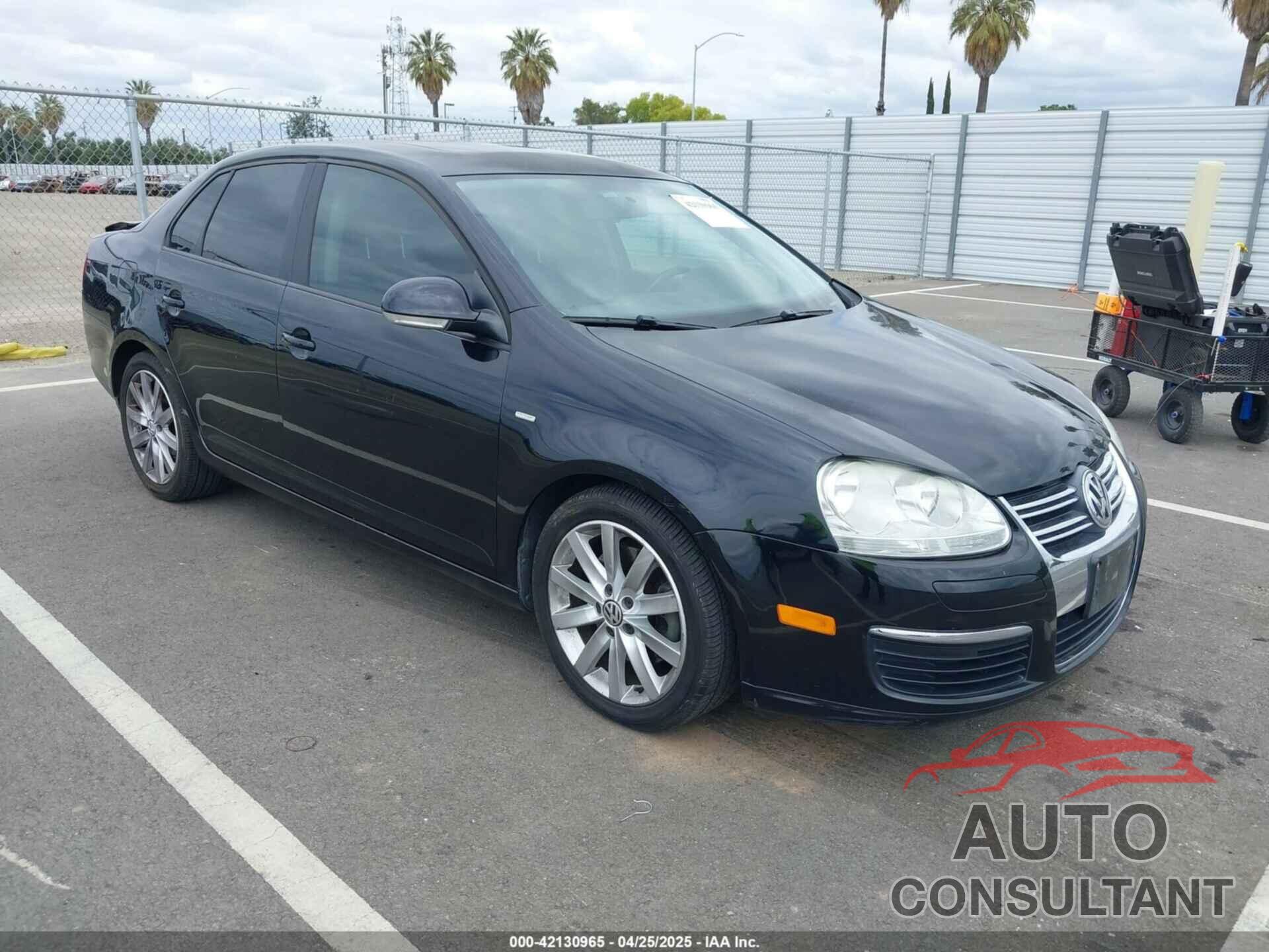 VOLKSWAGEN JETTA 2010 - 3VWRA7AJ7AM050765