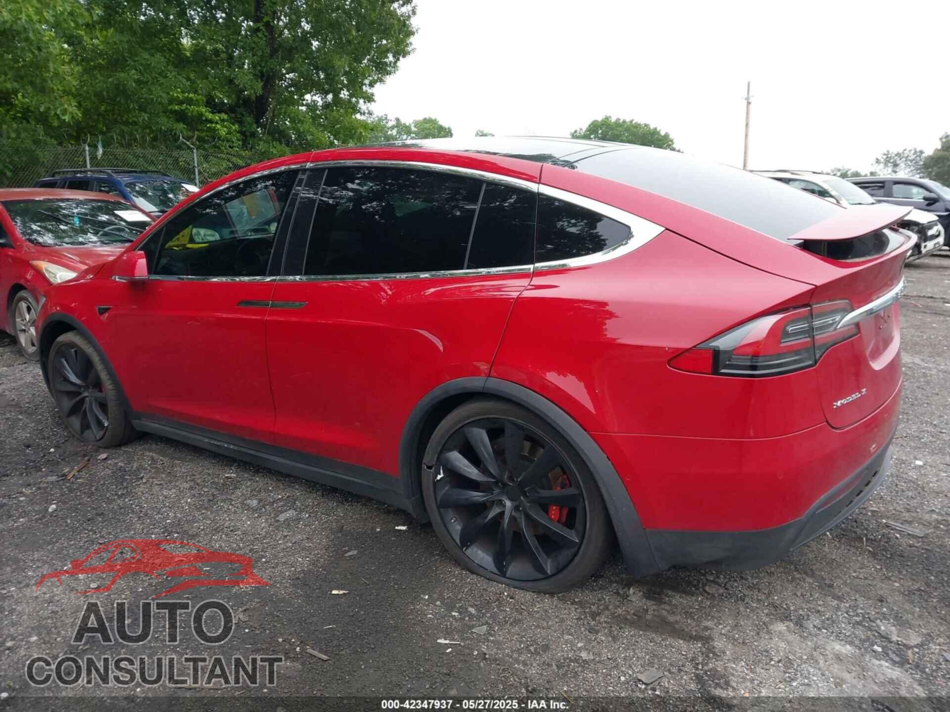 TESLA MODEL X 2017 - 5YJXCBE40HF055820