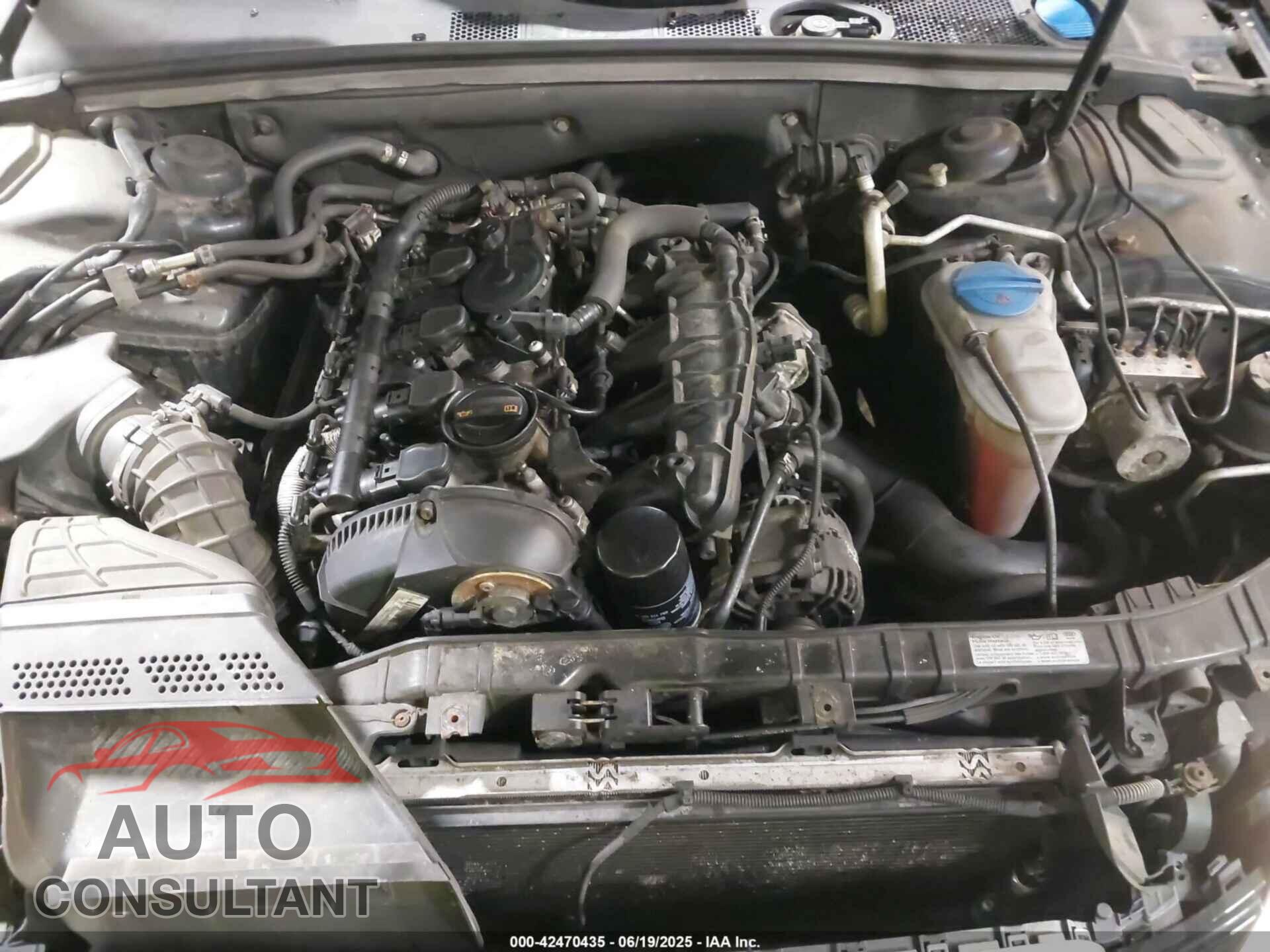 AUDI A4 2011 - WAUDFAFLXBN043075