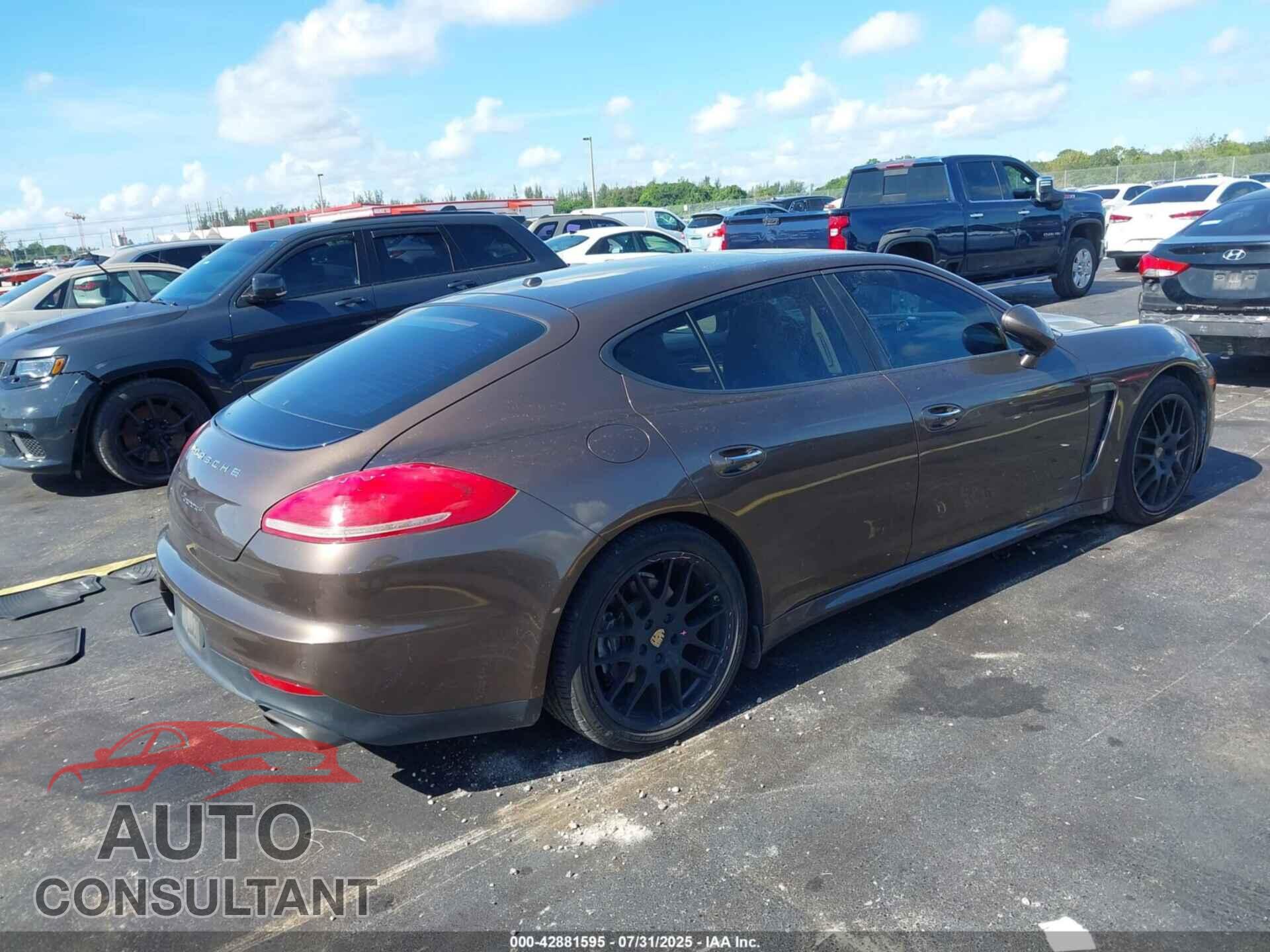 PORSCHE PANAMERA 2015 - WP0AA2A70FL001374