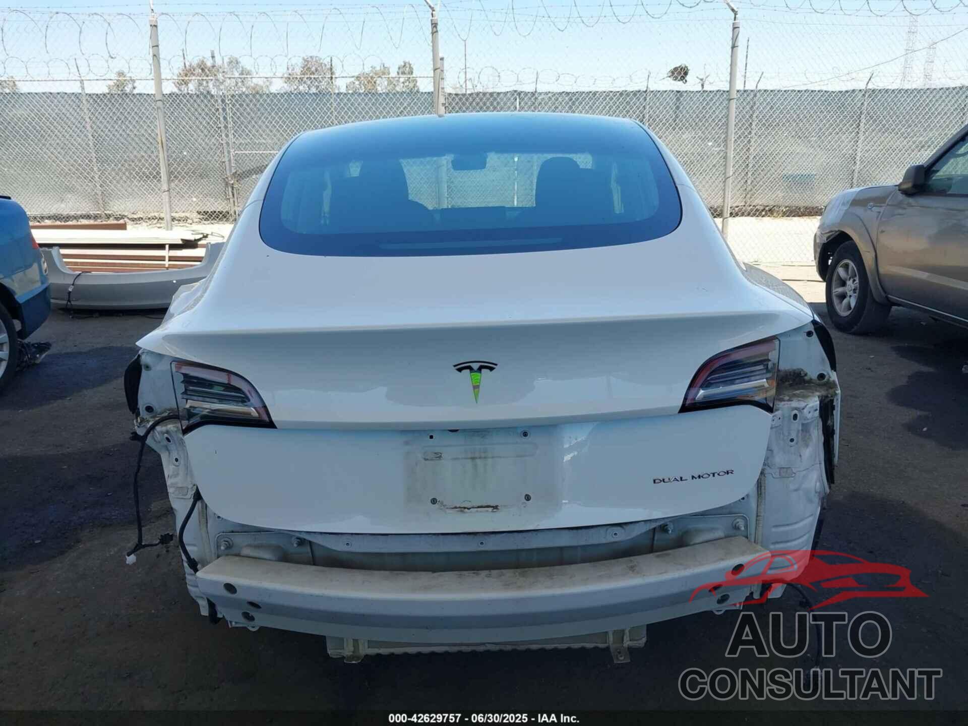 TESLA MODEL 3 2018 - 5YJ3E1EB9JF085339