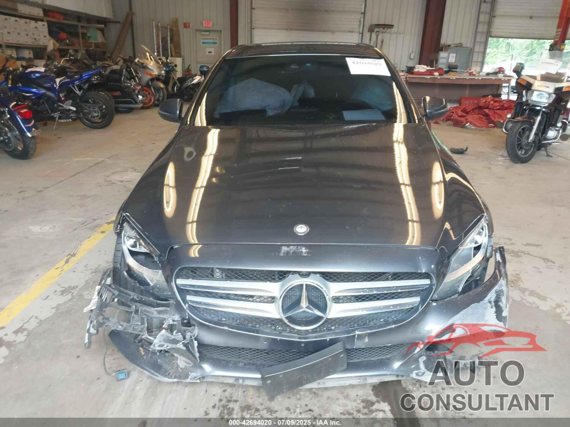 MERCEDES-BENZ C 300 2016 - 55SWF4KB3GU152654