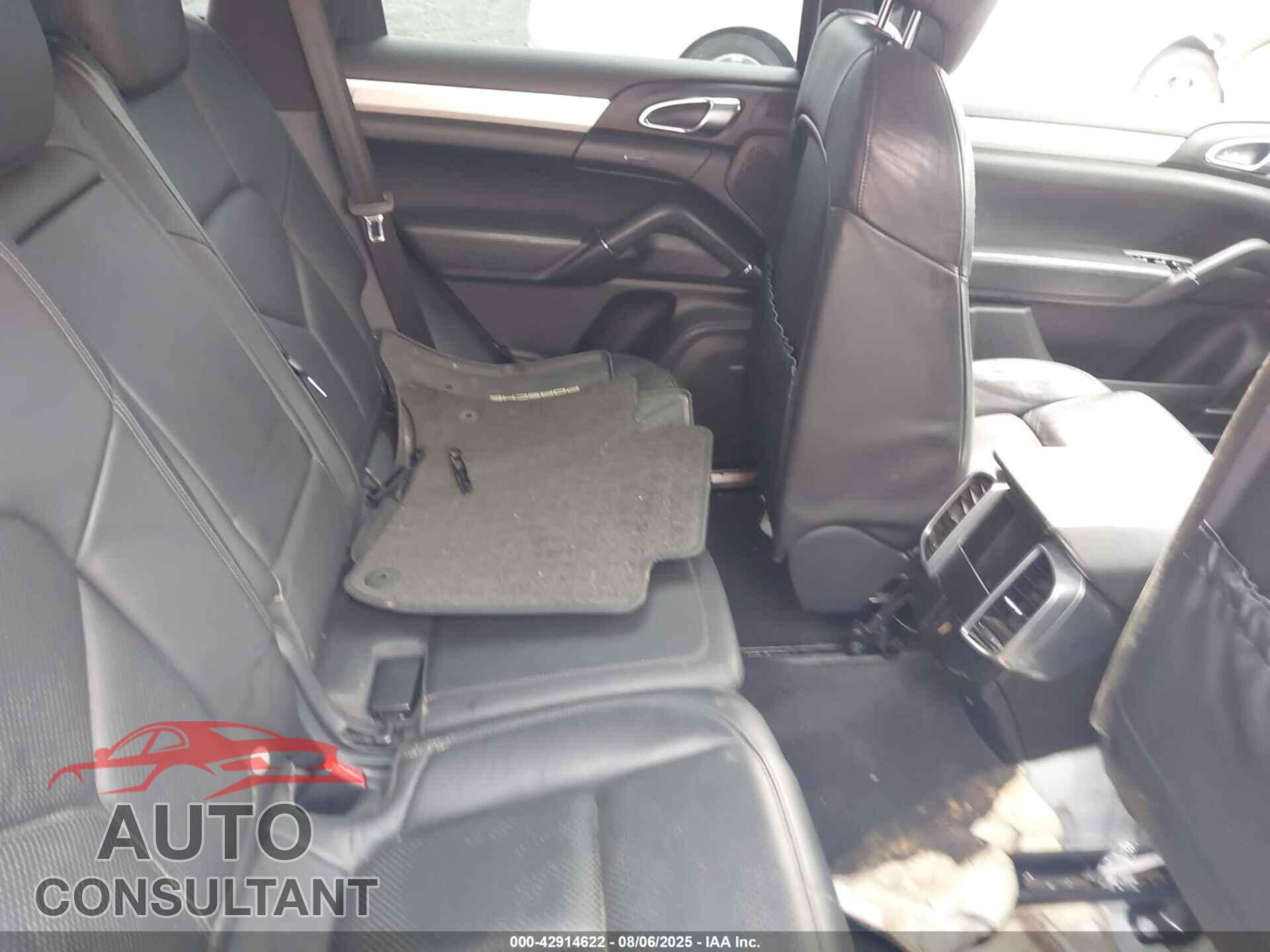 PORSCHE CAYENNE 2013 - WP1AD2A22DLA71529