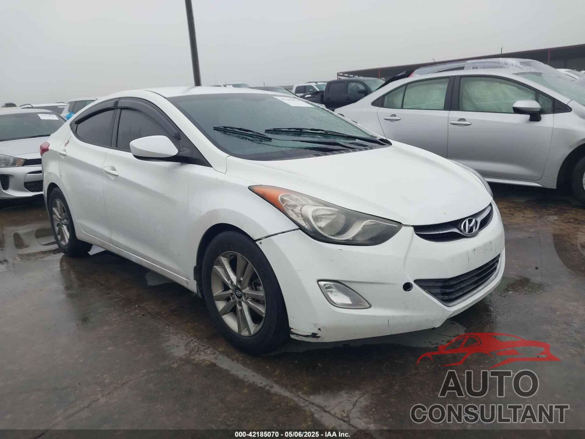 HYUNDAI ELANTRA 2013 - 5NPDH4AE3DH288374