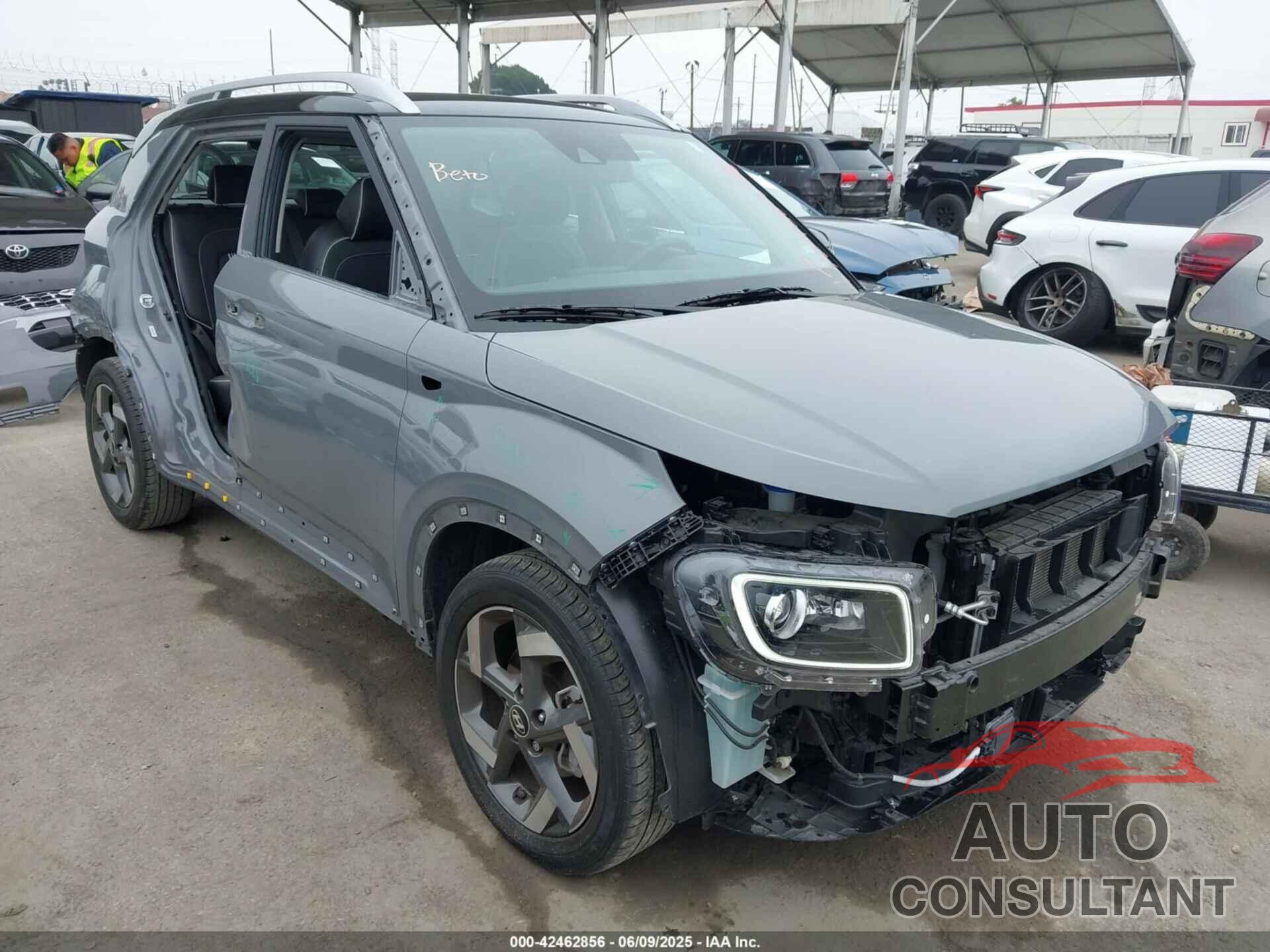 HYUNDAI VENUE 2022 - KMHRC8A34NU138304