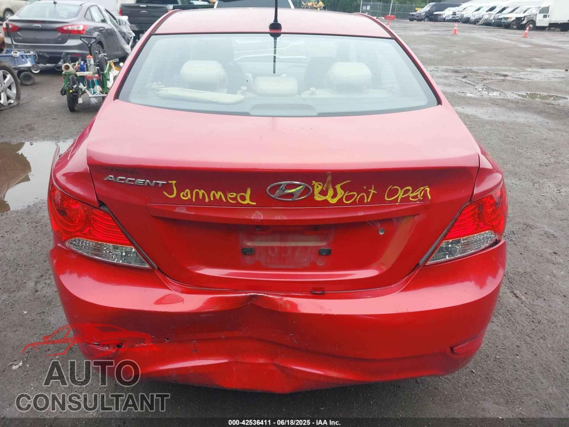 HYUNDAI ACCENT 2013 - KMHCU4AE6DU442004