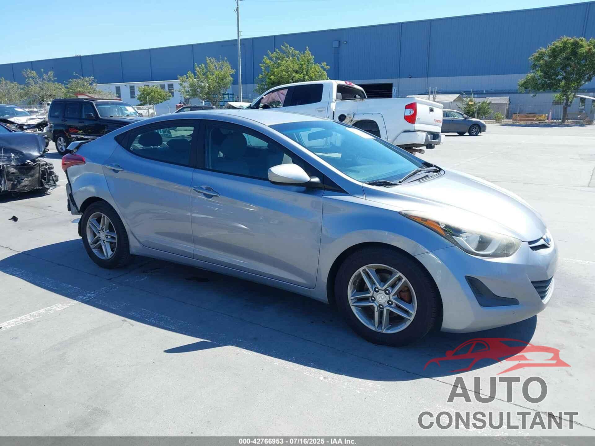 HYUNDAI ELANTRA 2015 - 5NPDH4AE5FH647971