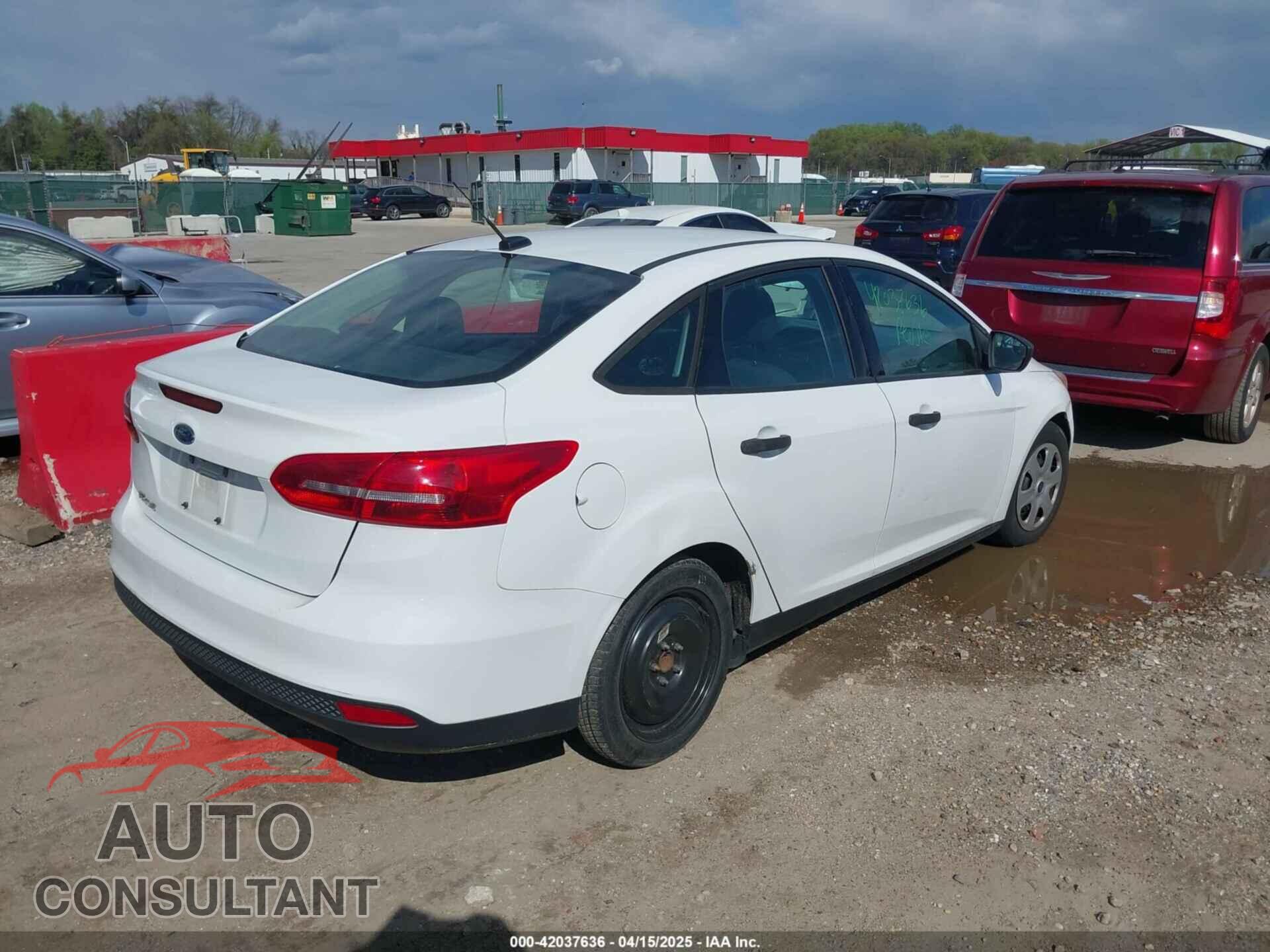 FORD FOCUS 2016 - 1FADP3E2XGL357547