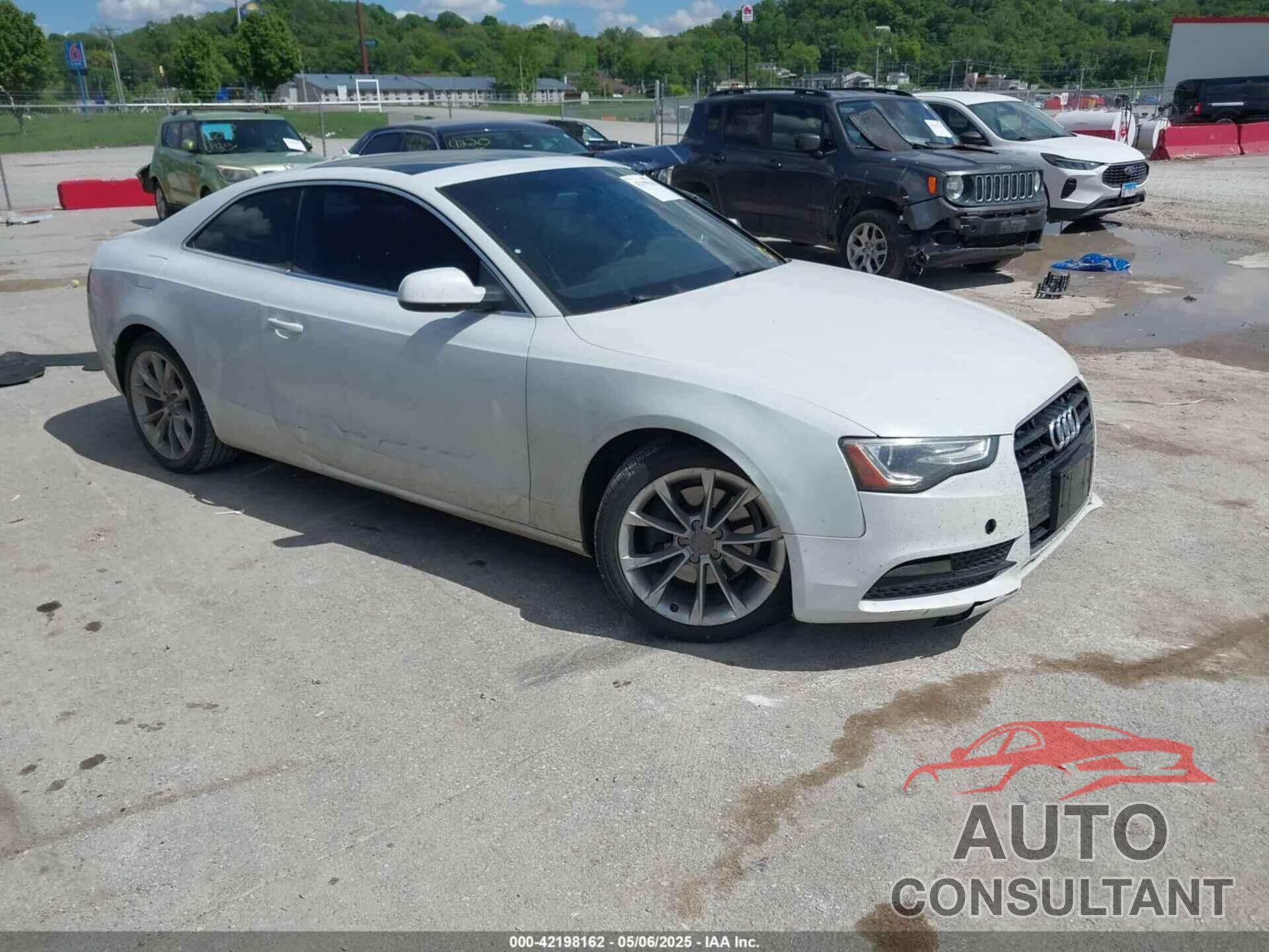 AUDI A5 2013 - WAULFAFR1DA068084
