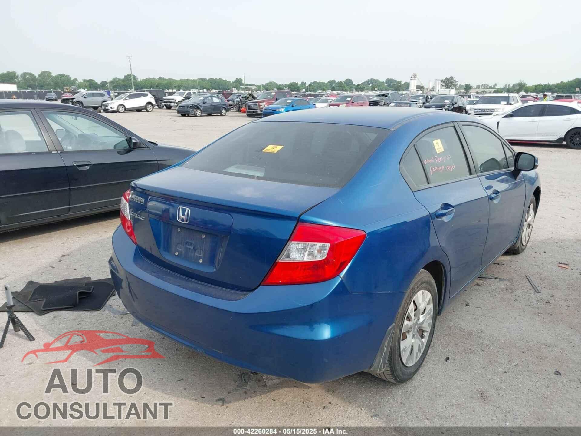 HONDA CIVIC 2012 - 2HGFB2F55CH551352