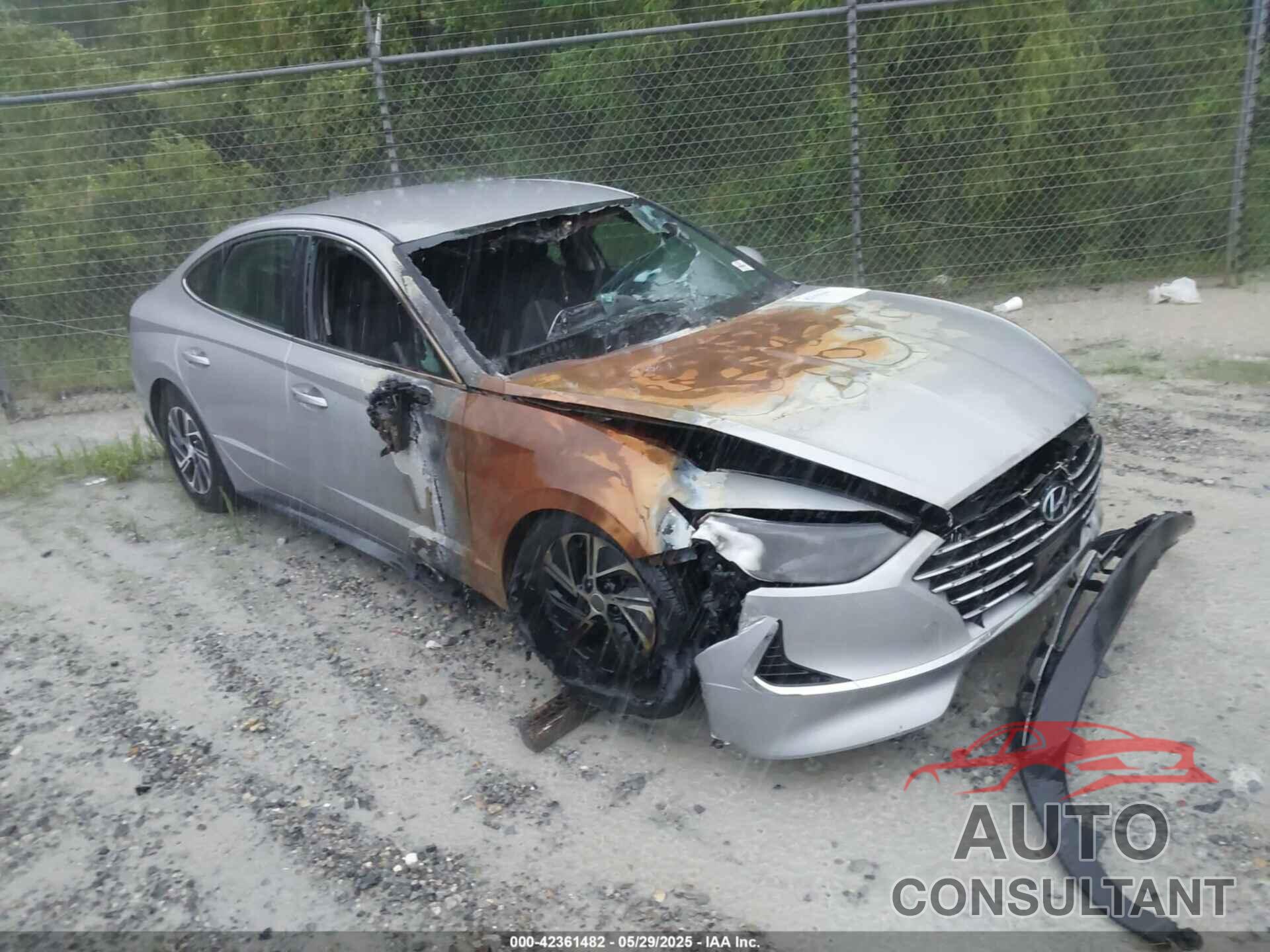 HYUNDAI SONATA HYBRID 2023 - KMHL24JJ0PA071978
