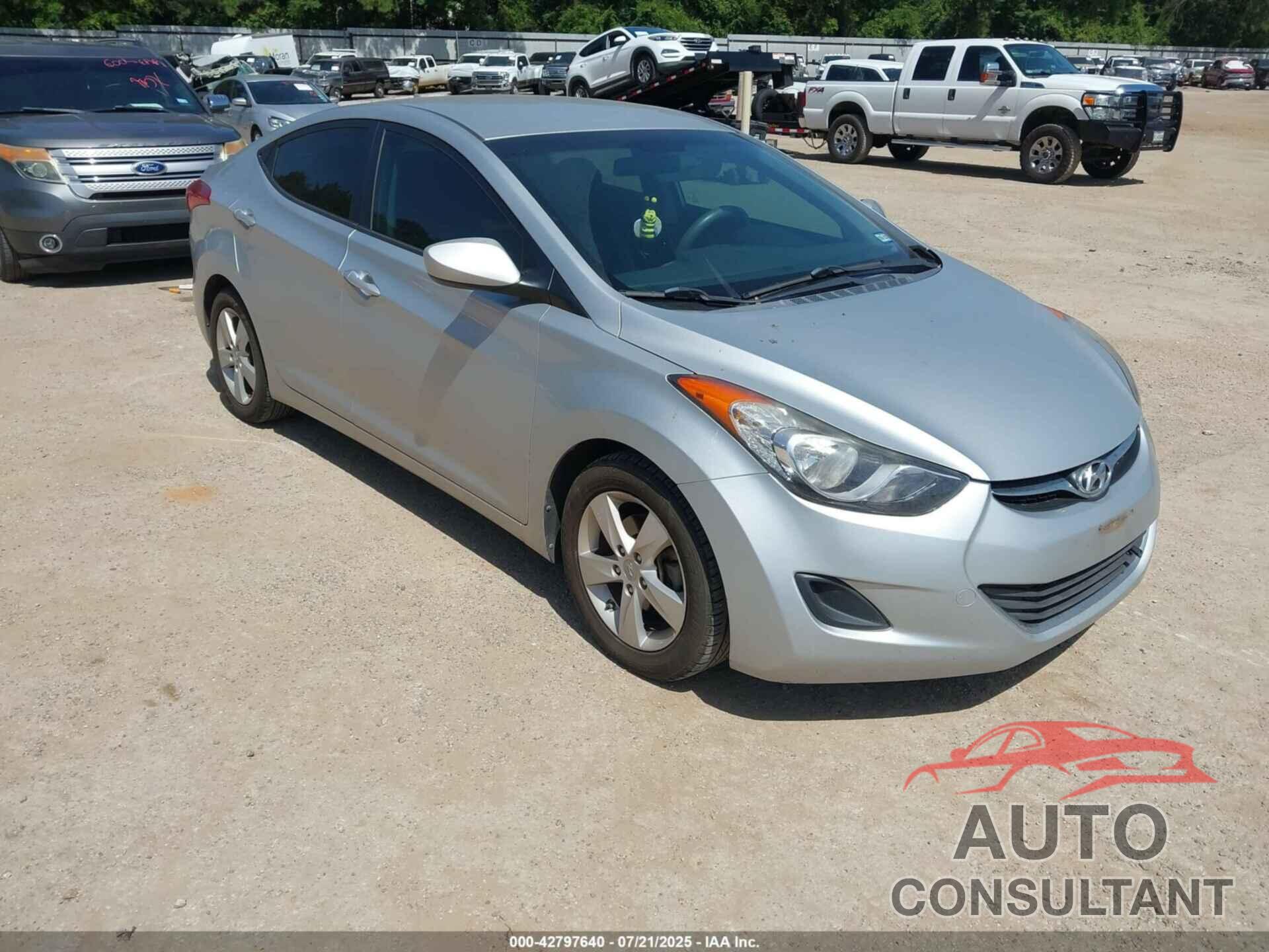 HYUNDAI ELANTRA 2013 - 5NPDH4AE0DH395849