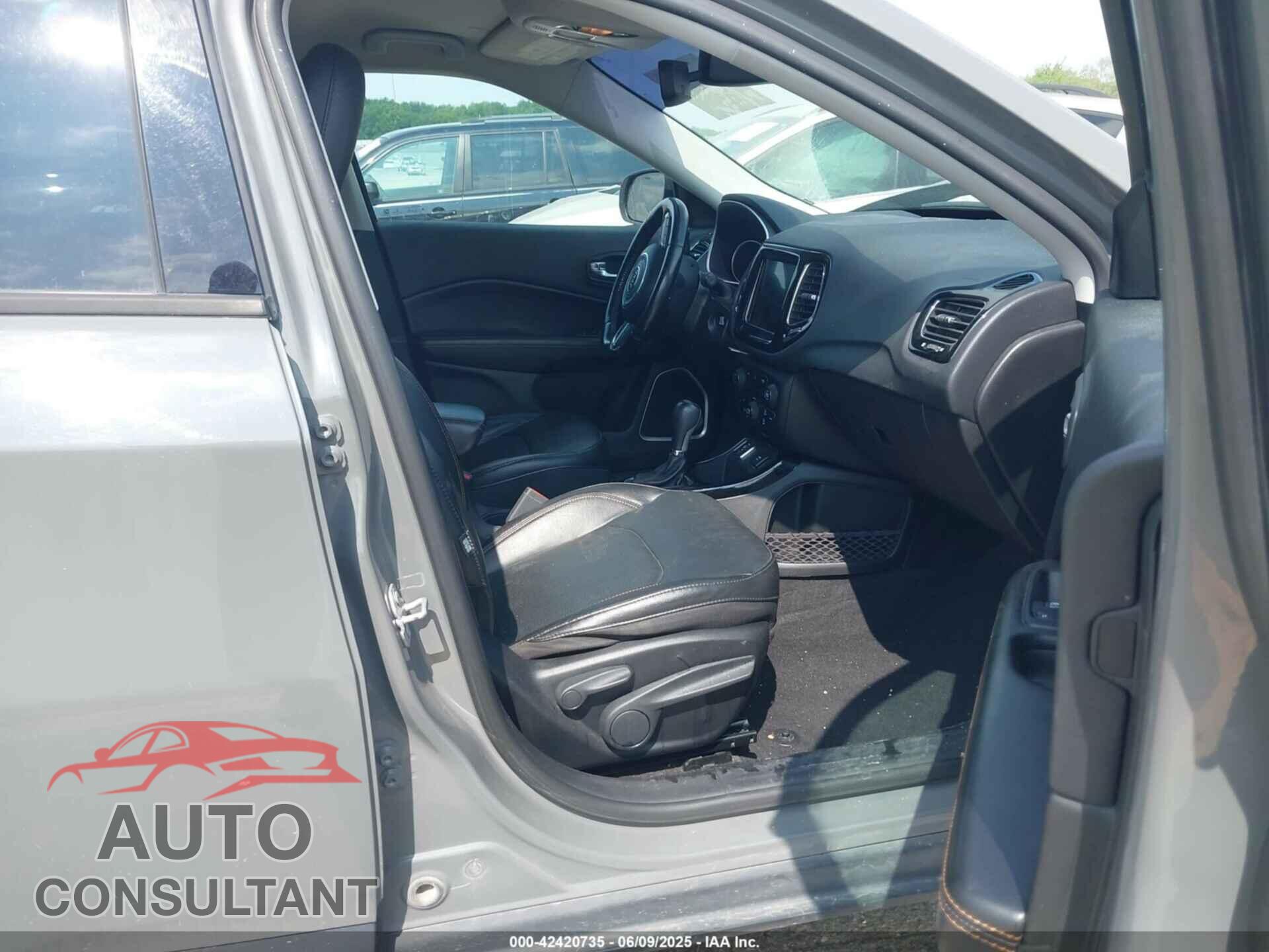 JEEP COMPASS 2020 - 3C4NJCCB8LT128866
