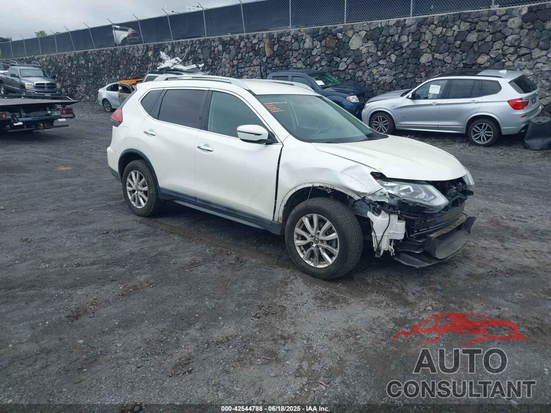 NISSAN ROGUE 2018 - 5N1AT2MV4JC708051