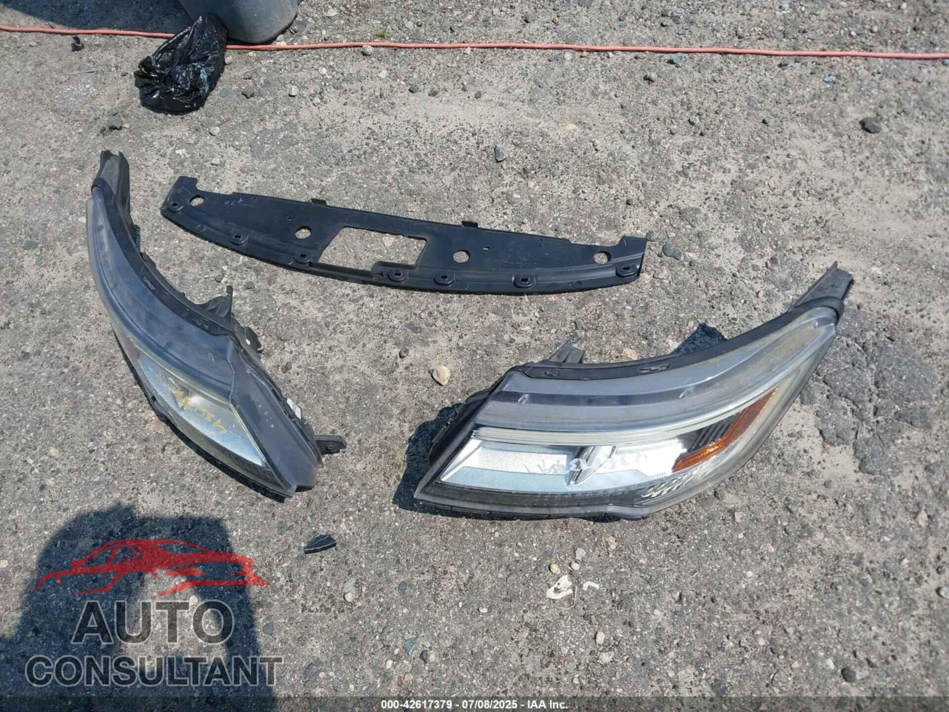 FORD EXPLORER 2018 - 1FM5K7F8XJGB15294