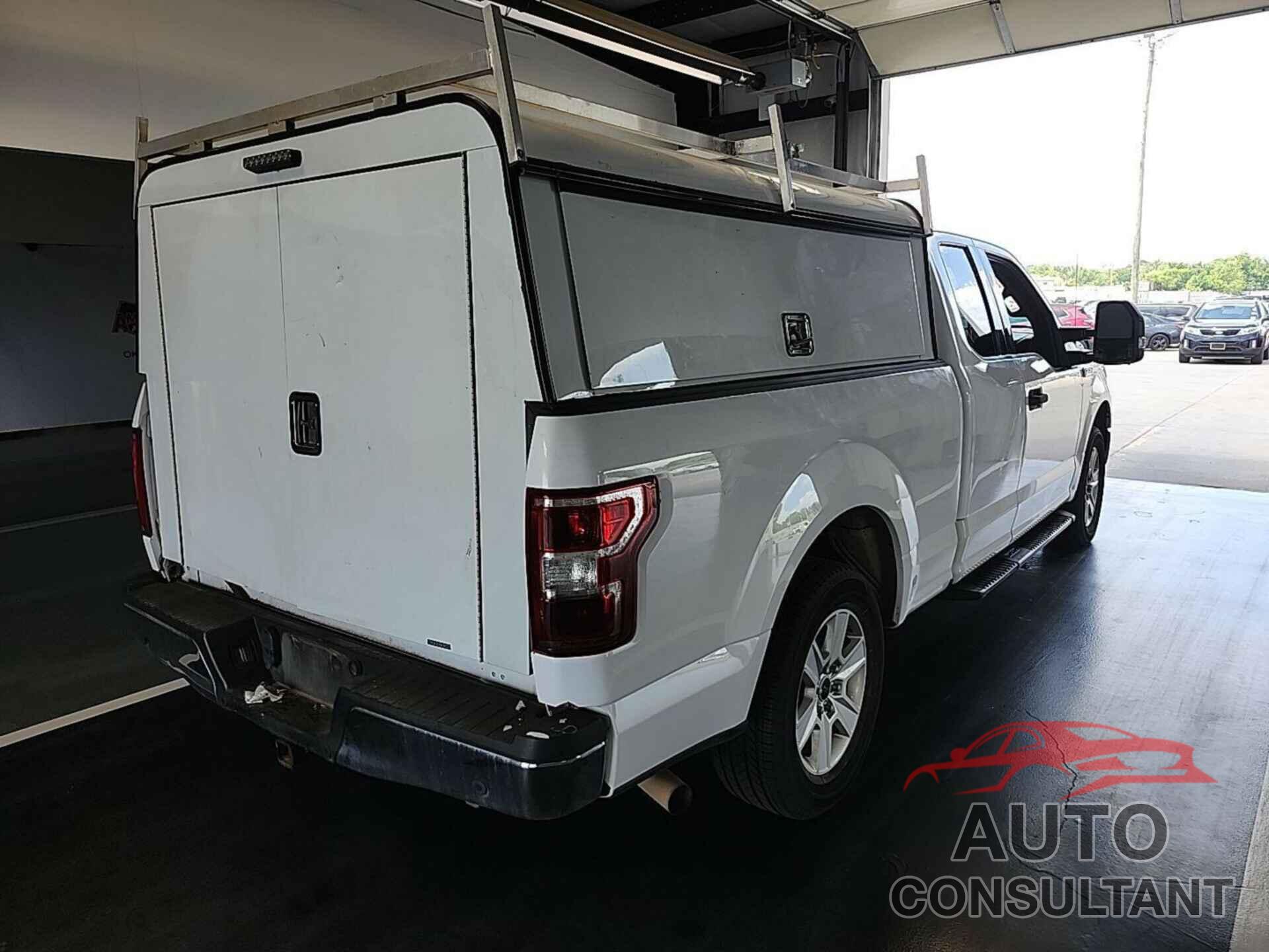FORD F150 2019 - 1FTEX1C44KKE10555