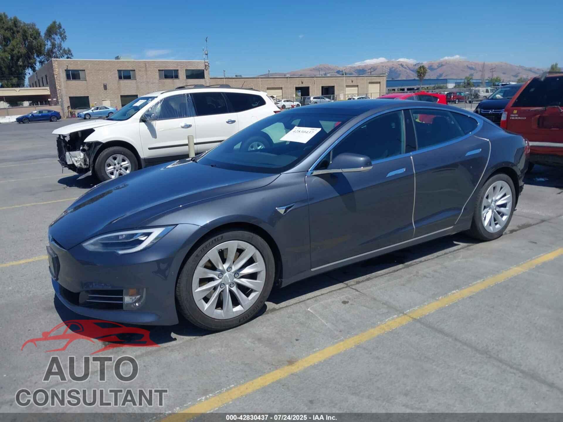 TESLA MODEL S 2017 - 5YJSA1E28HF198197