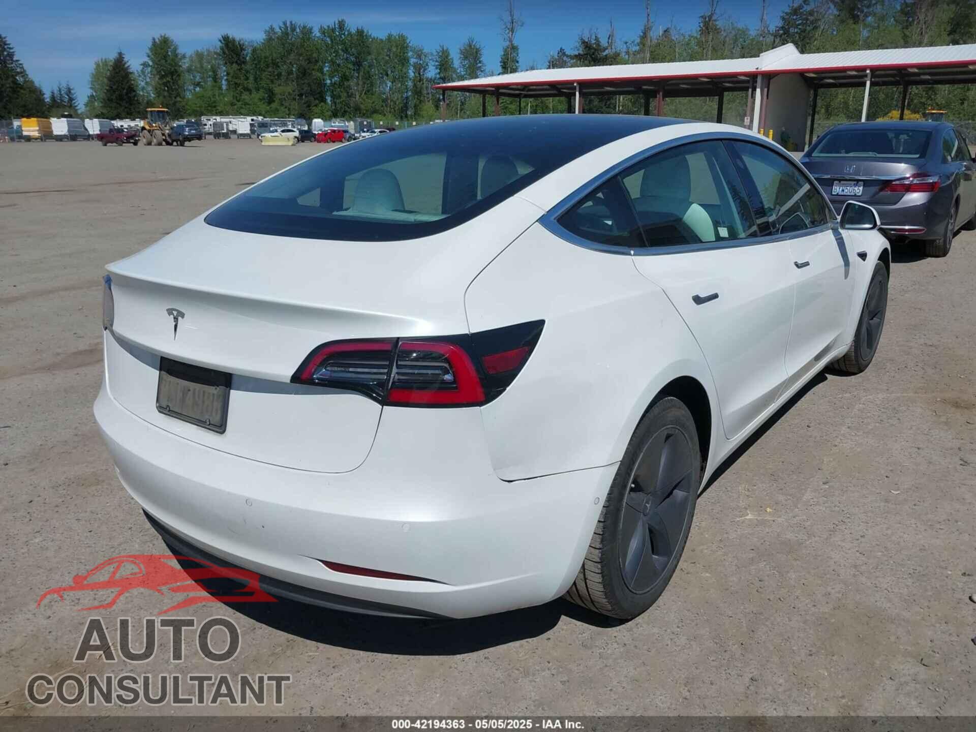 TESLA MODEL 3 2020 - 5YJ3E1EA5LF615350