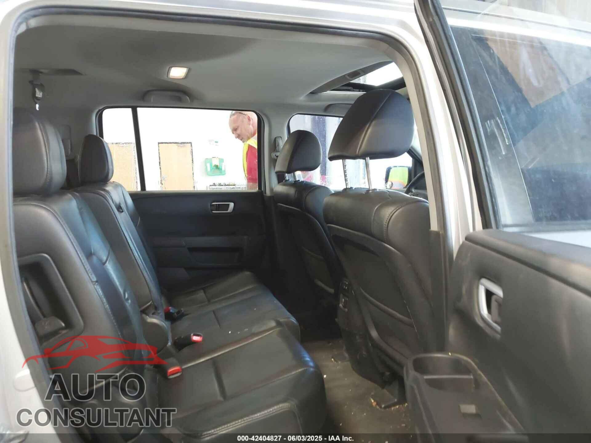 HONDA PILOT 2013 - 5FNYF4H57DB009682