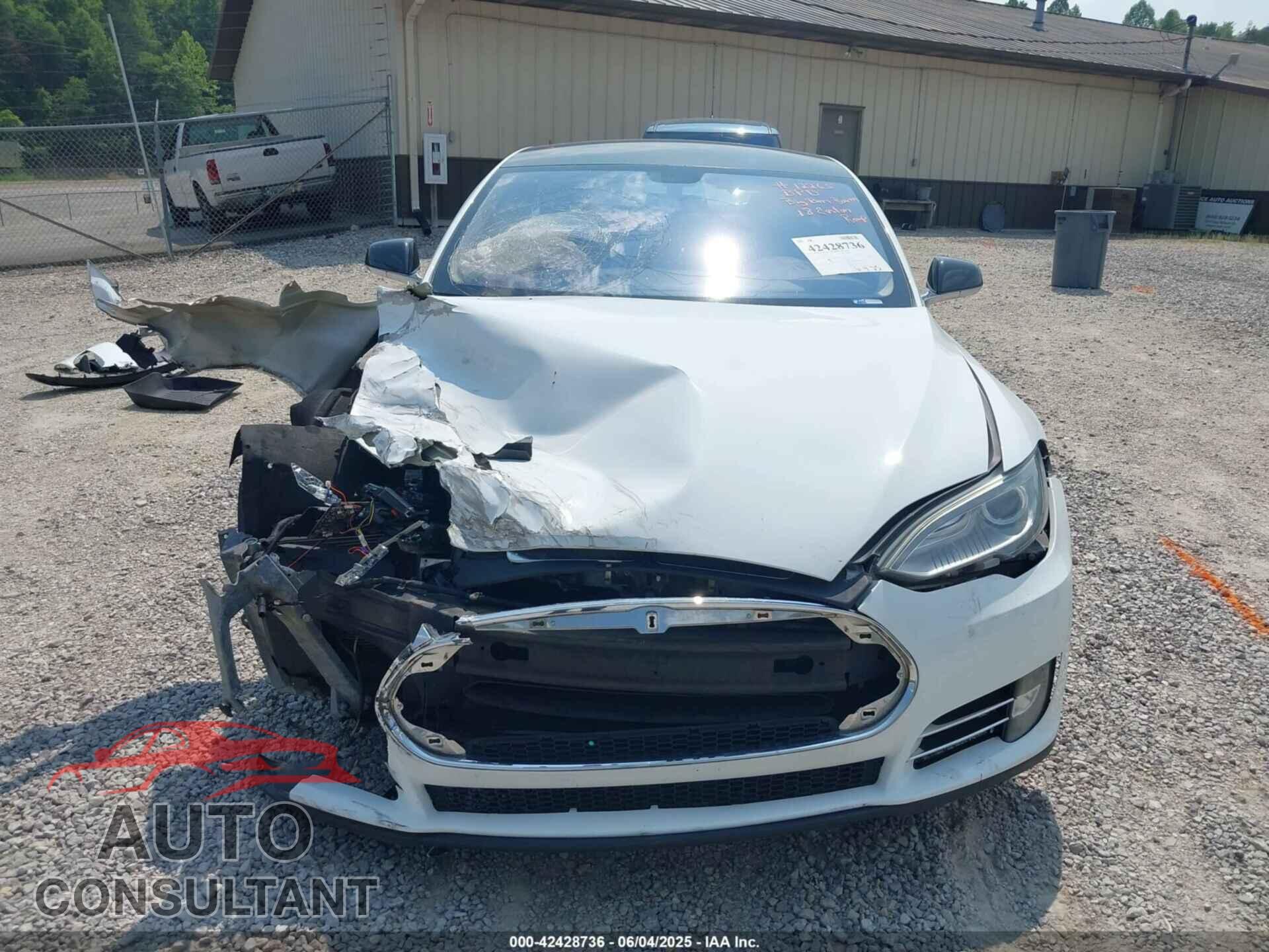 TESLA MODEL S 2013 - 5YJSA1DN6DFP16135