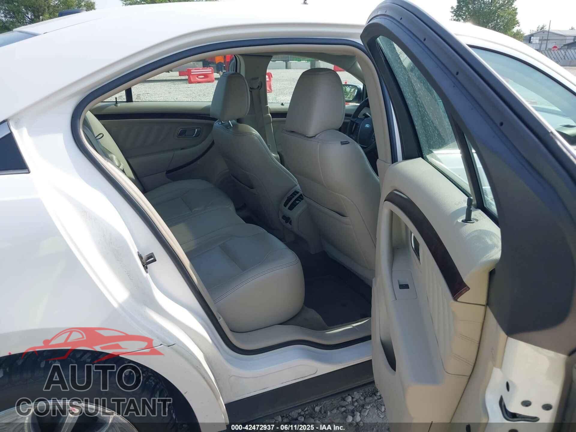 FORD TAURUS 2012 - 1FAHP2FW4CG142553
