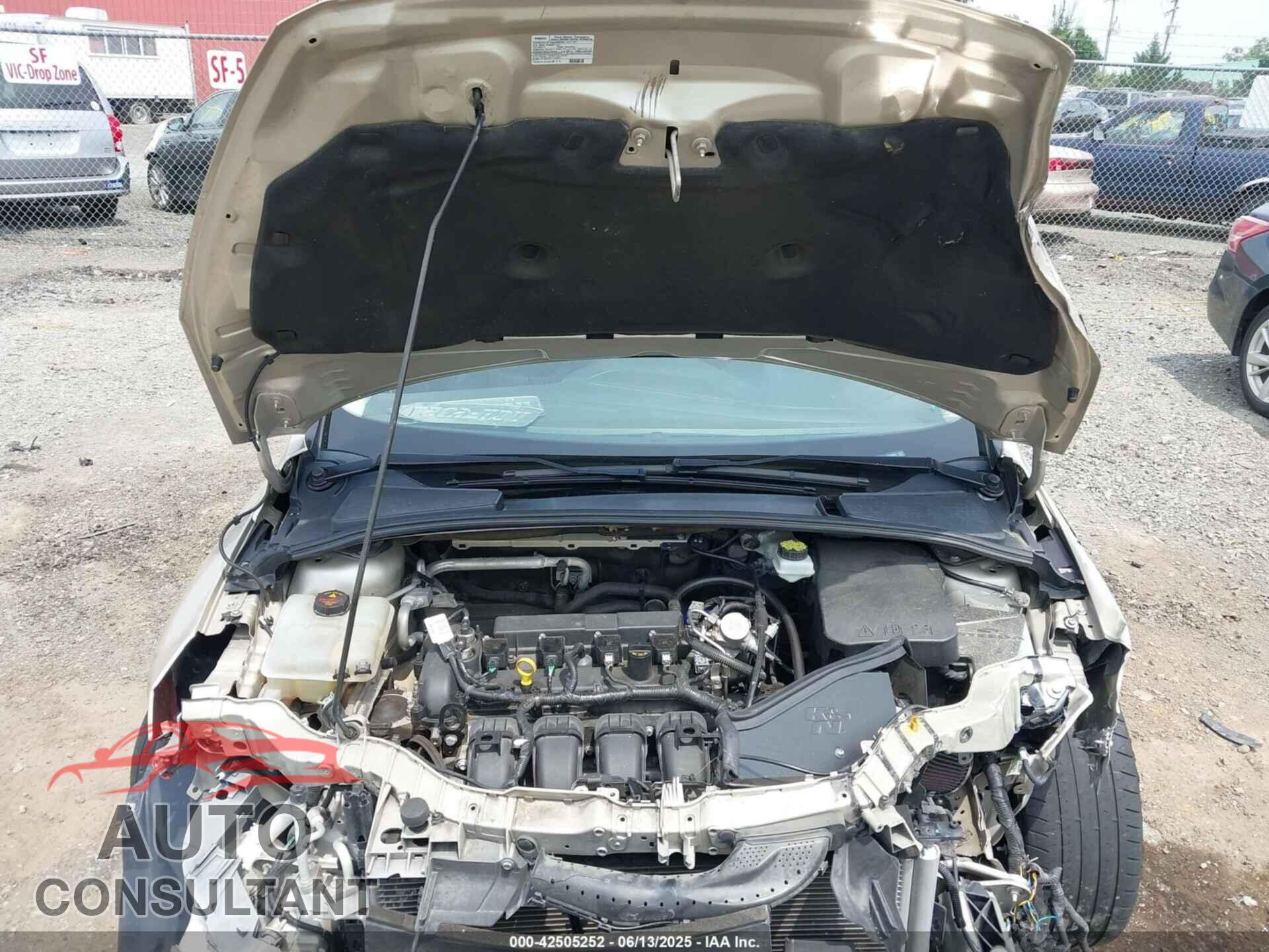 FORD FOCUS 2017 - 1FADP3J21HL236686