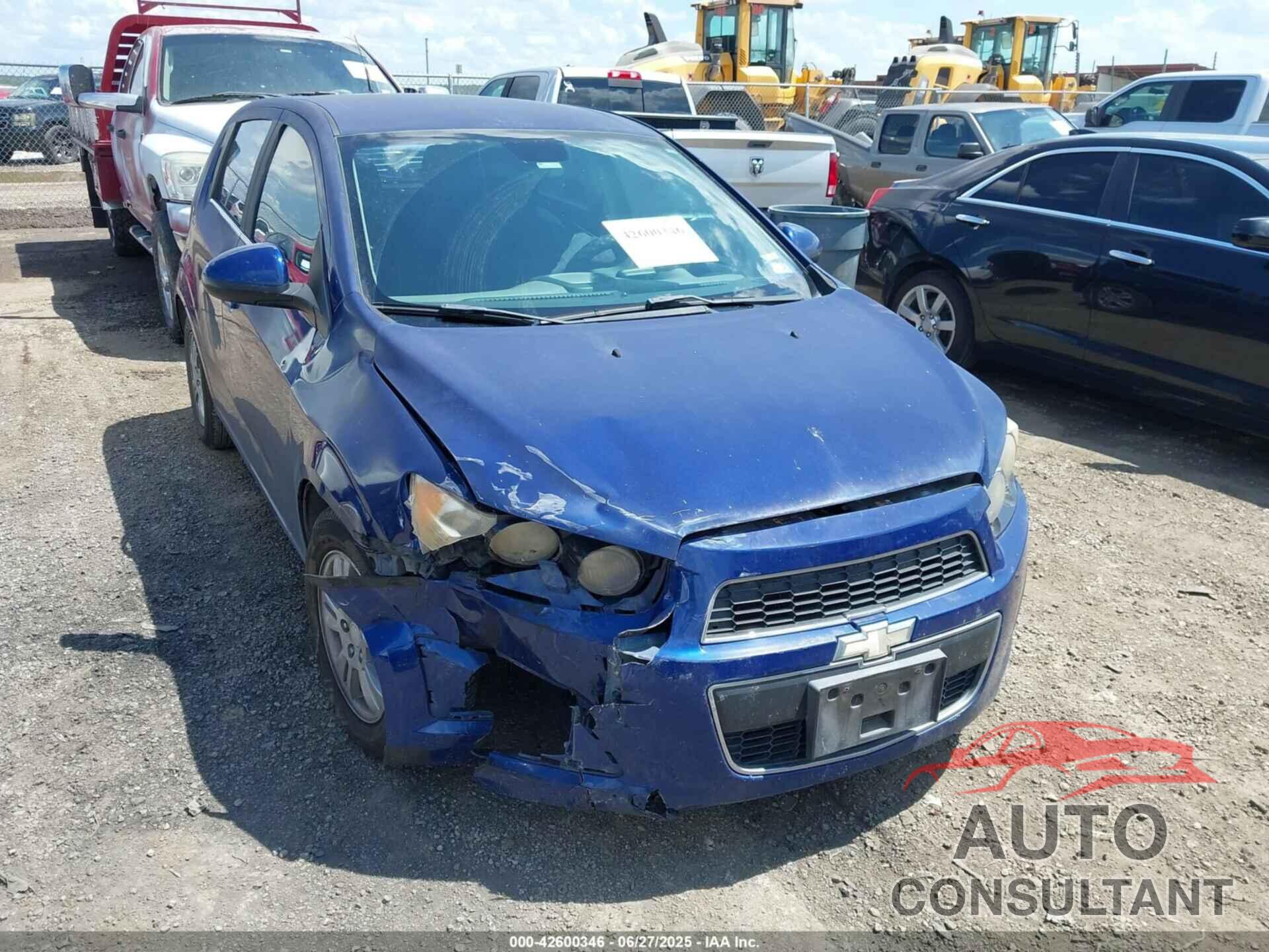 CHEVROLET SONIC 2012 - 1G1JC6SH6C4222680