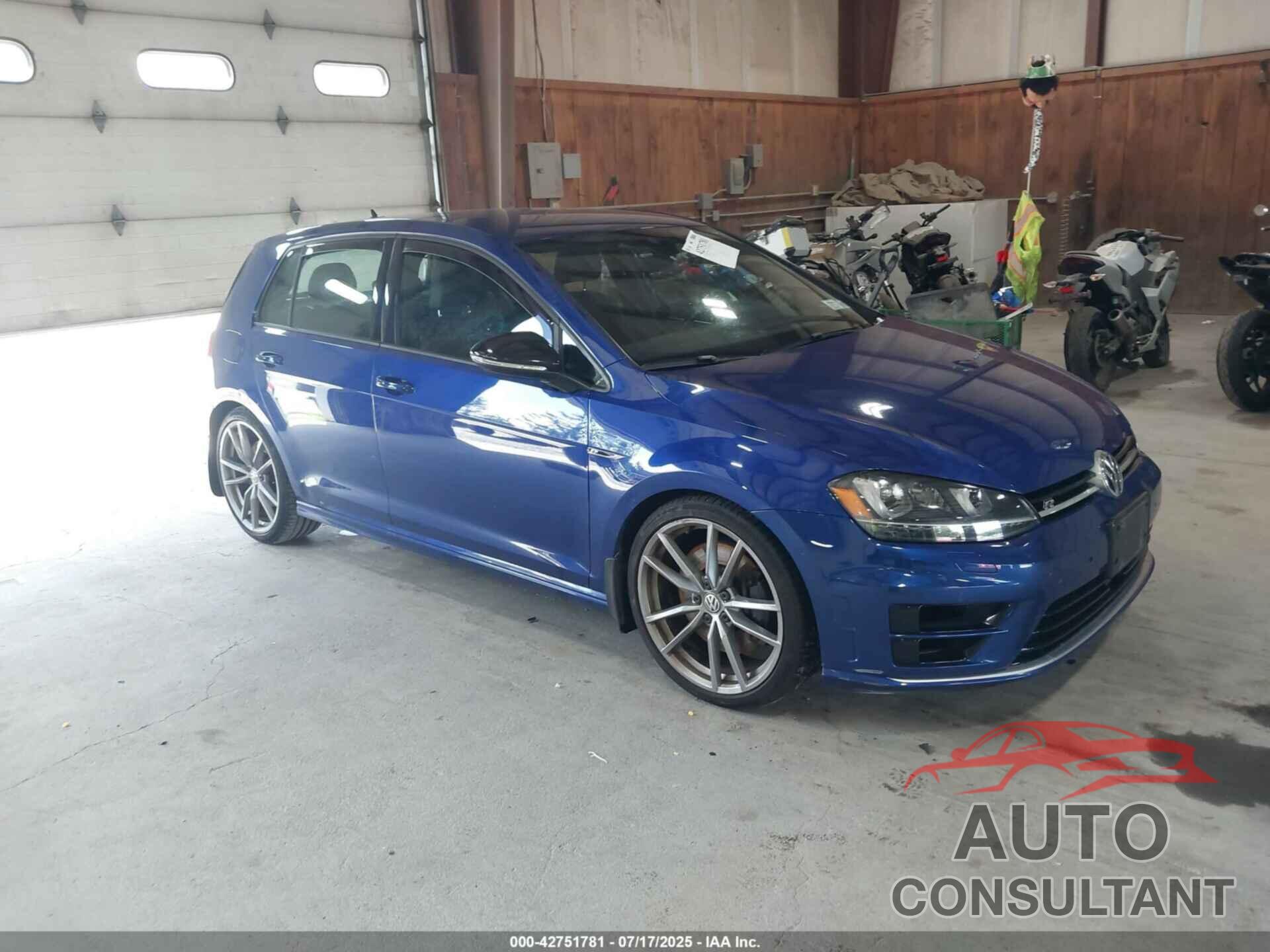 VOLKSWAGEN GOLF R 2017 - WVWWF7AU8HW134394