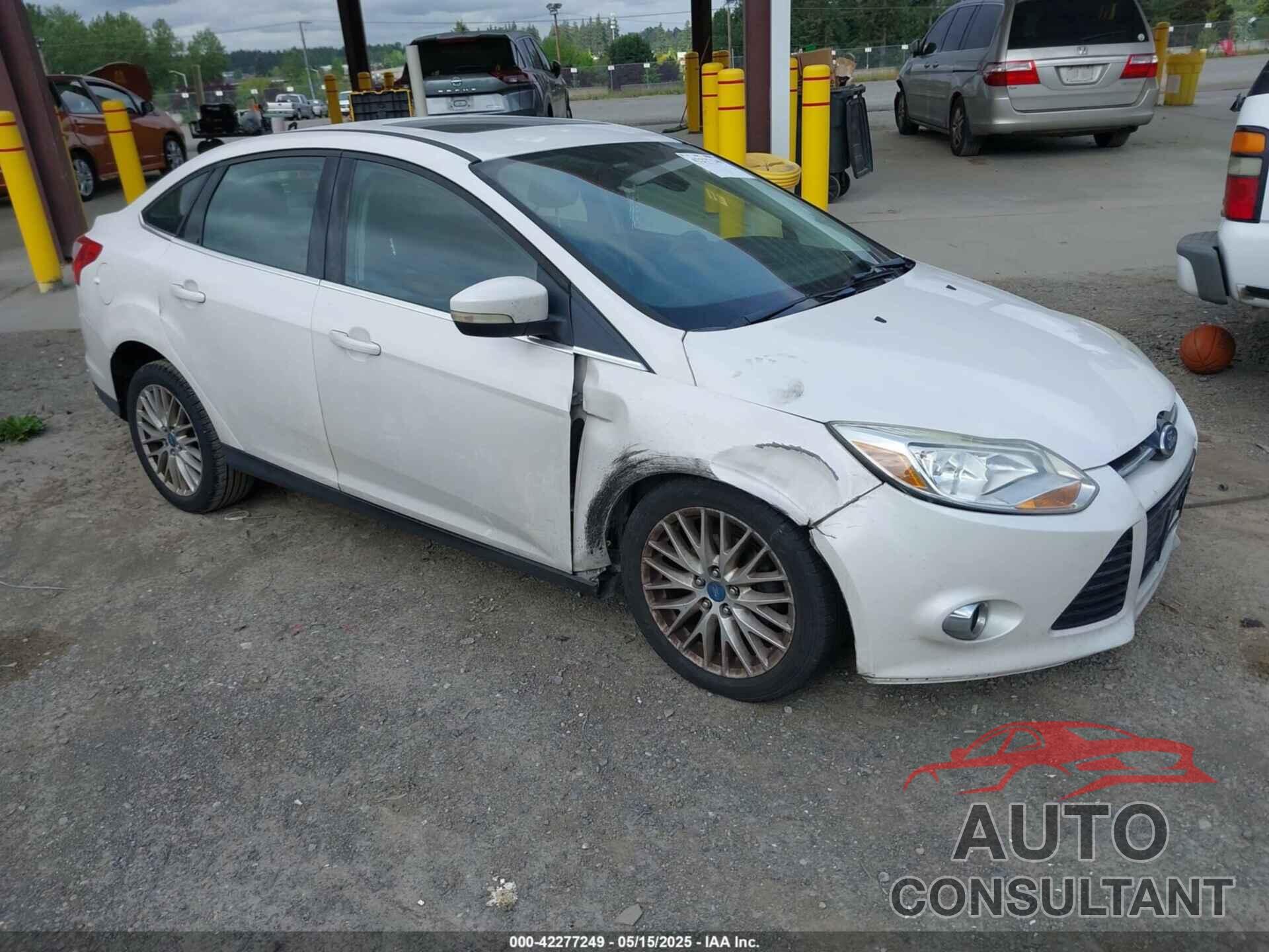 FORD FOCUS 2012 - 1FAHP3H28CL130669