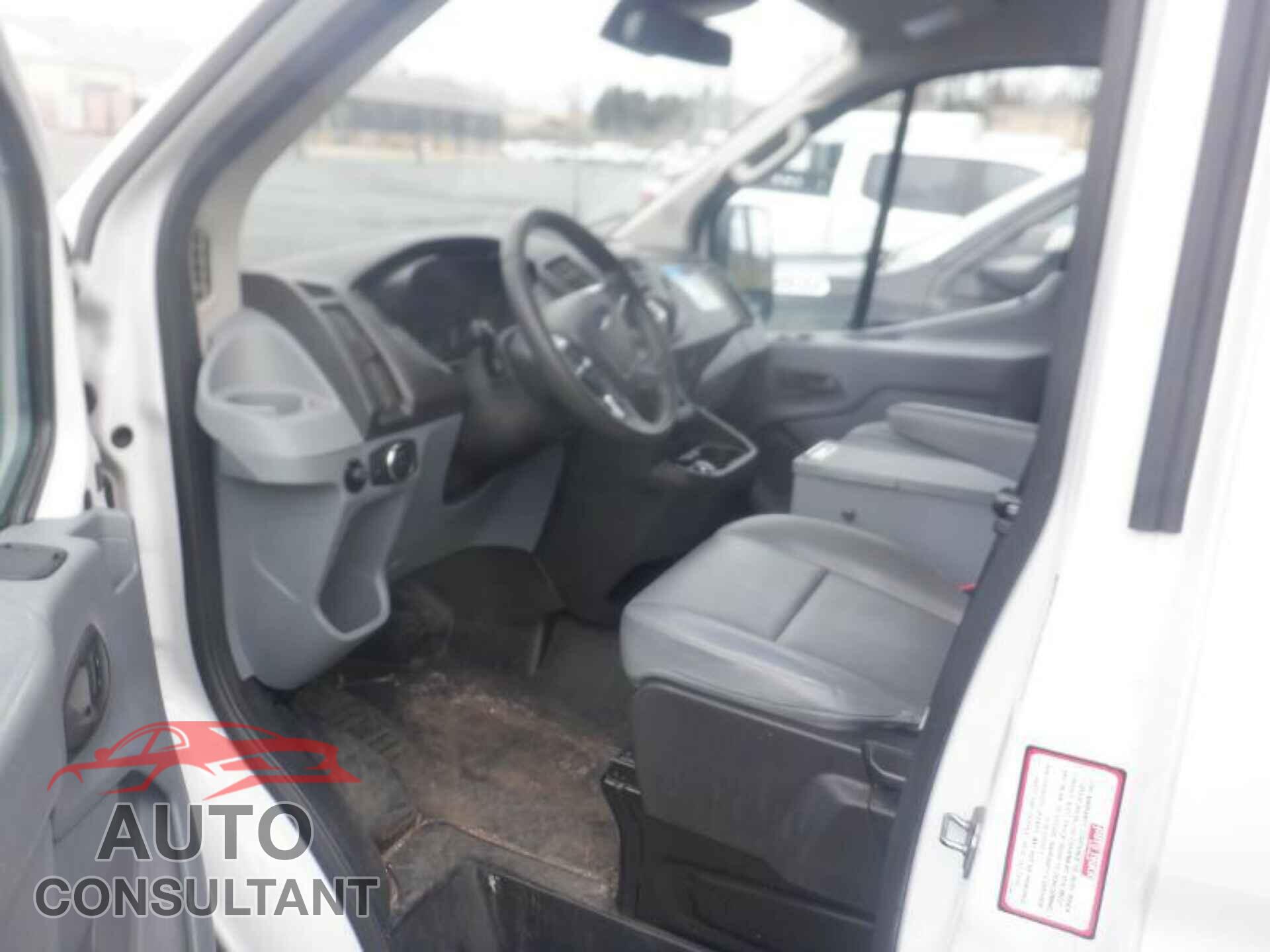 FORD TRANSIT-150 2018 - 1FTYE1YMXJKB52083