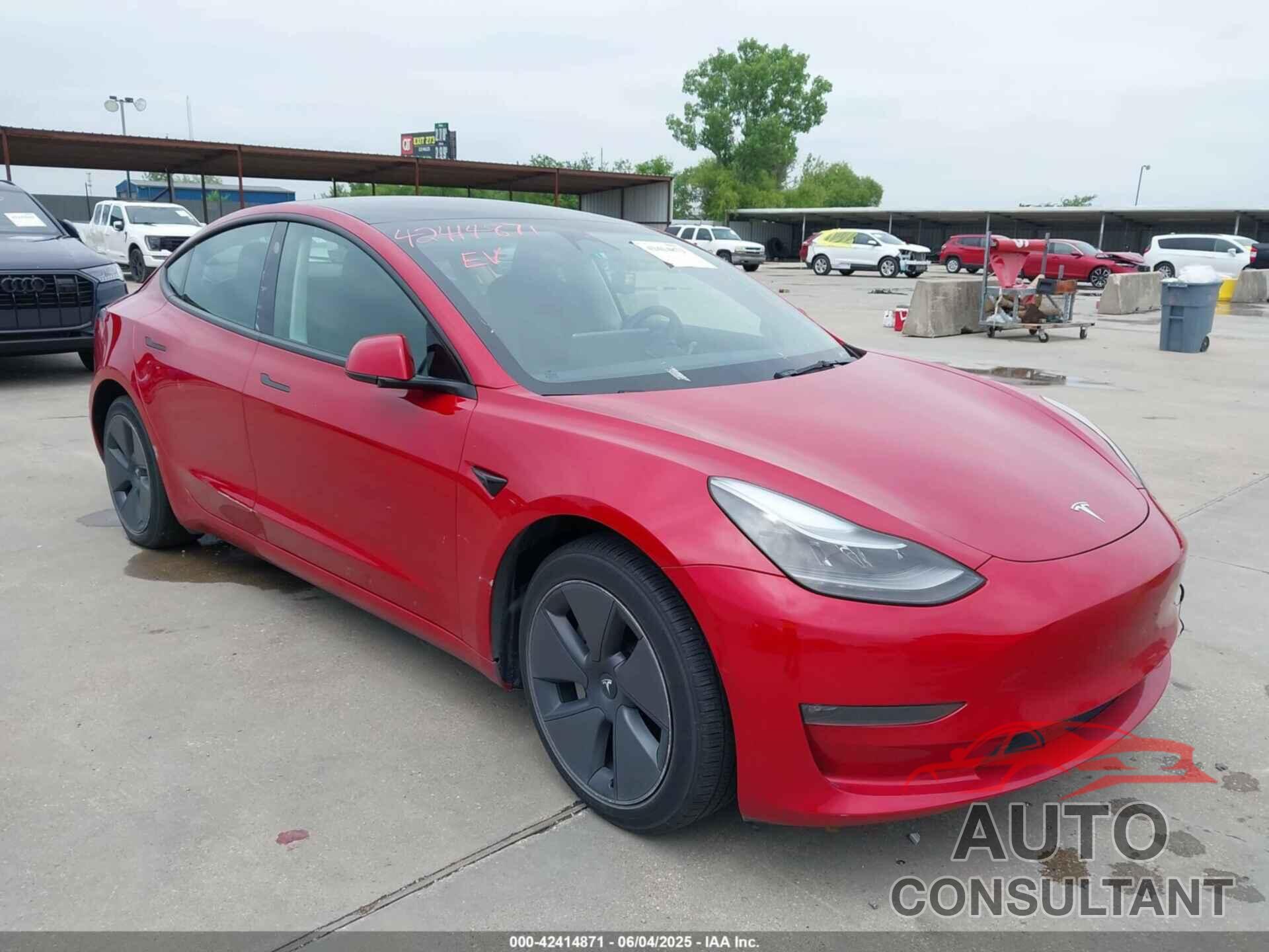 TESLA MODEL 3 2022 - 5YJ3E1EB2NF267213