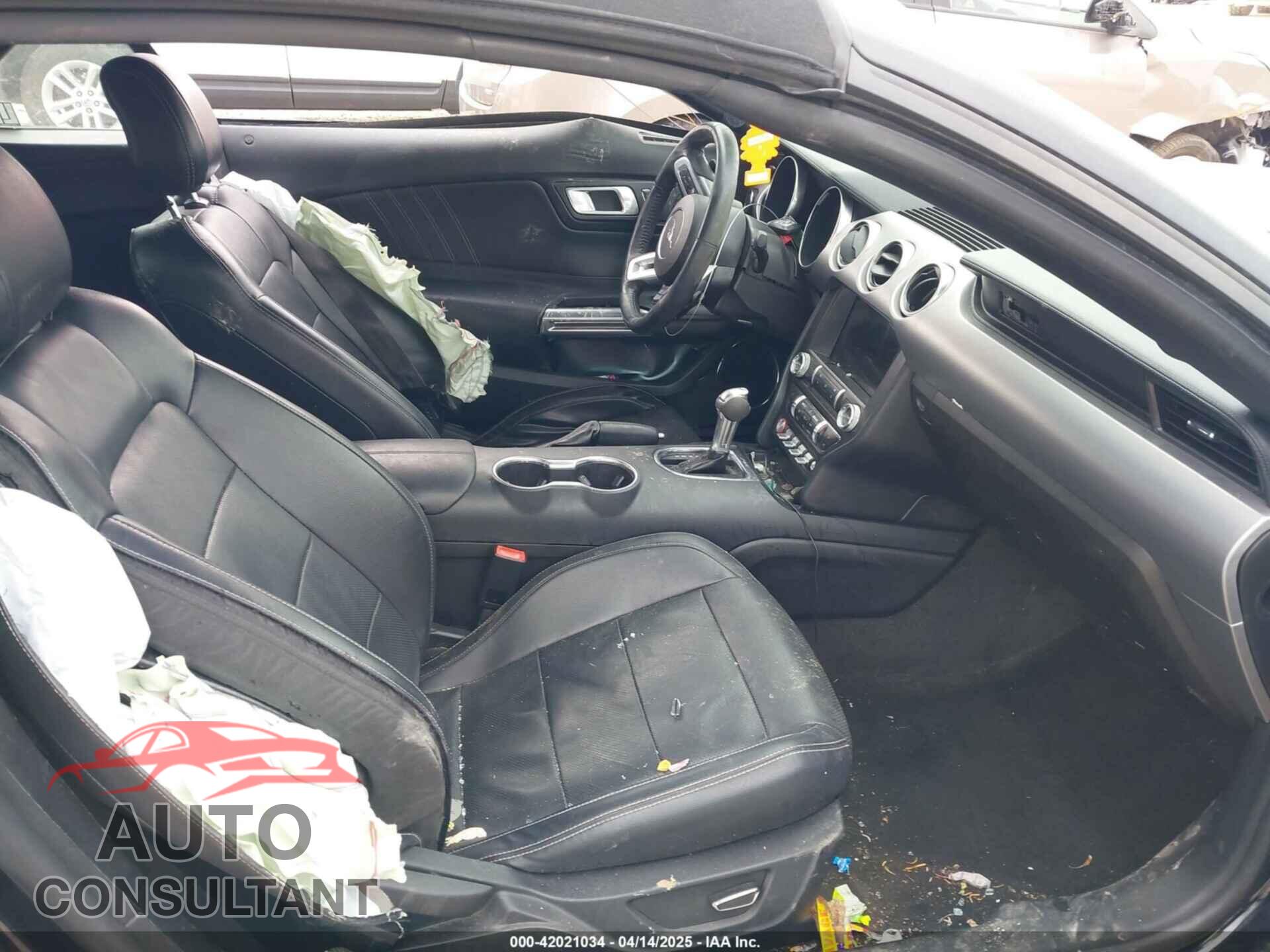 FORD MUSTANG 2018 - 1FATP8UH5J5111239