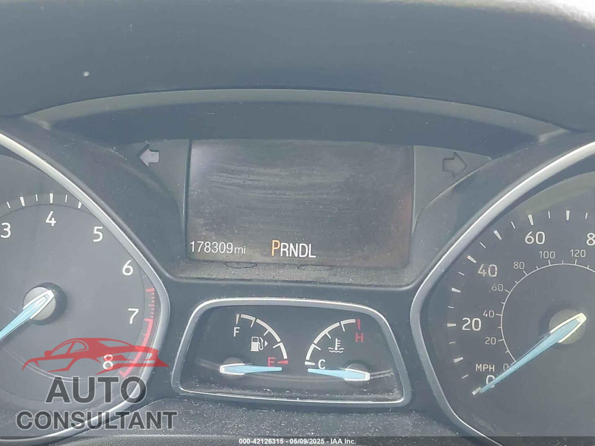 FORD FOCUS 2016 - 1FADP3K28GL263879