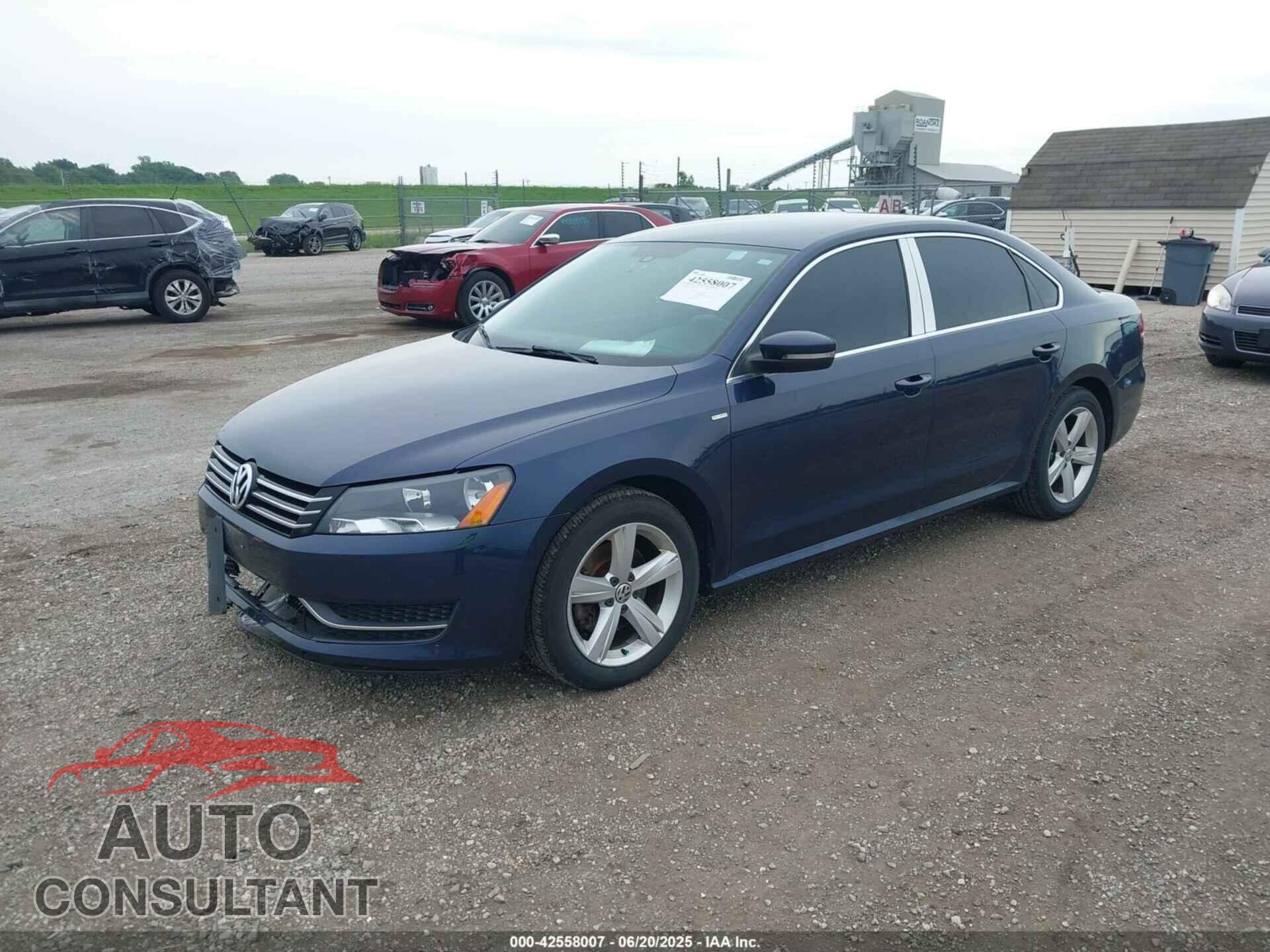 VOLKSWAGEN PASSAT 2014 - 1VWAT7A35EC044446