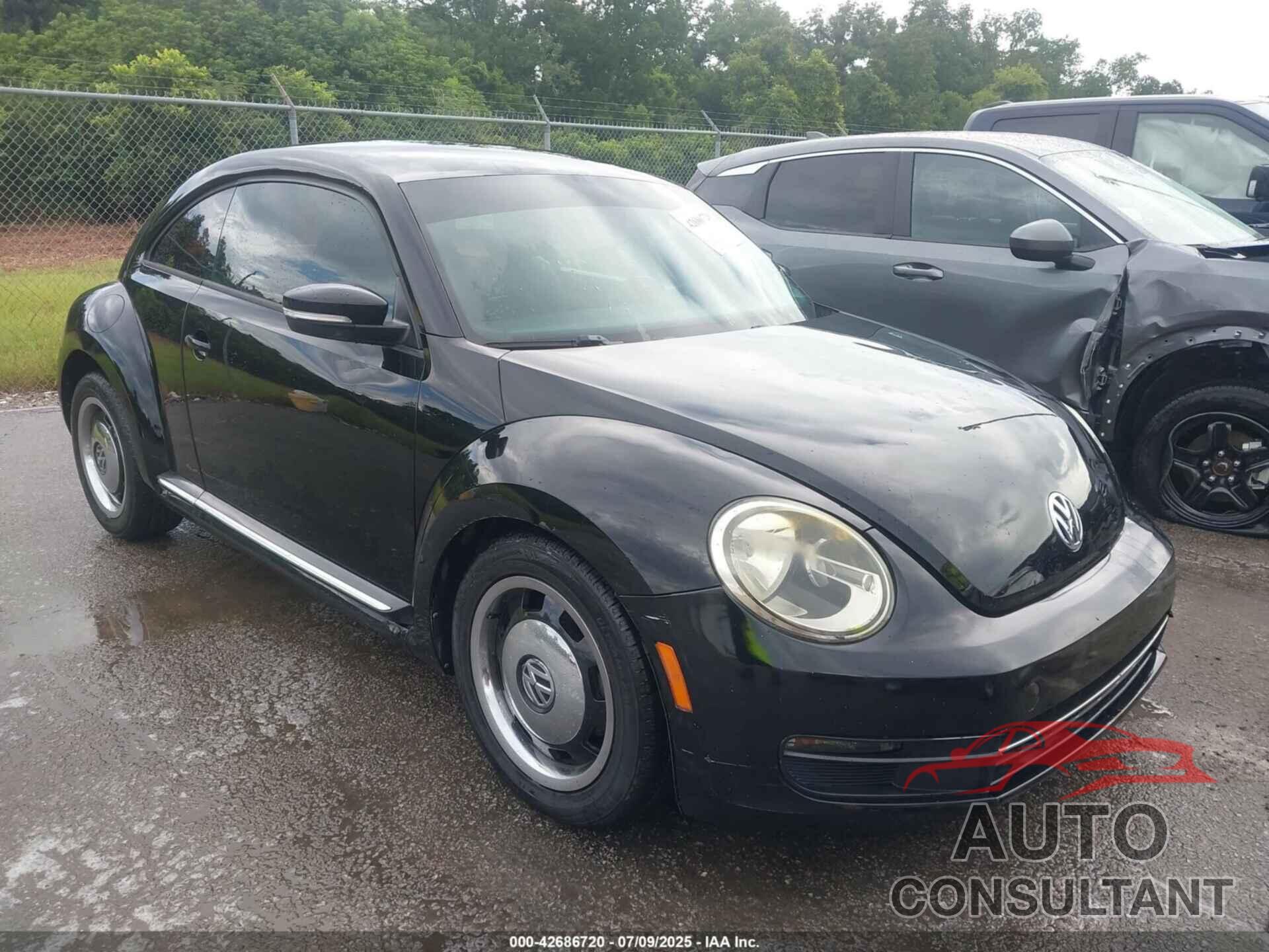 VOLKSWAGEN BEETLE 2013 - 3VWJX7AT0DM601698
