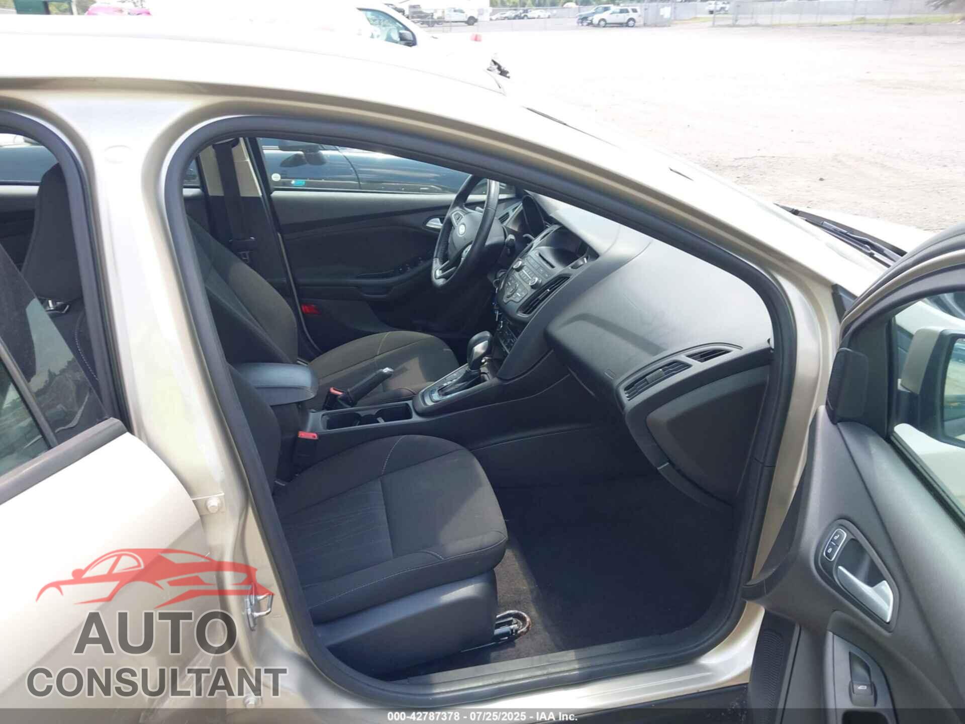 FORD FOCUS 2017 - 1FADP3FE2HL309728