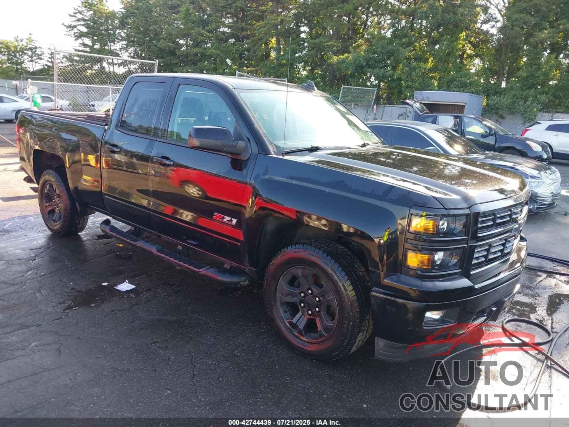 CHEVROLET SILVERADO 1500 2015 - 1GCVKREC1FZ332881