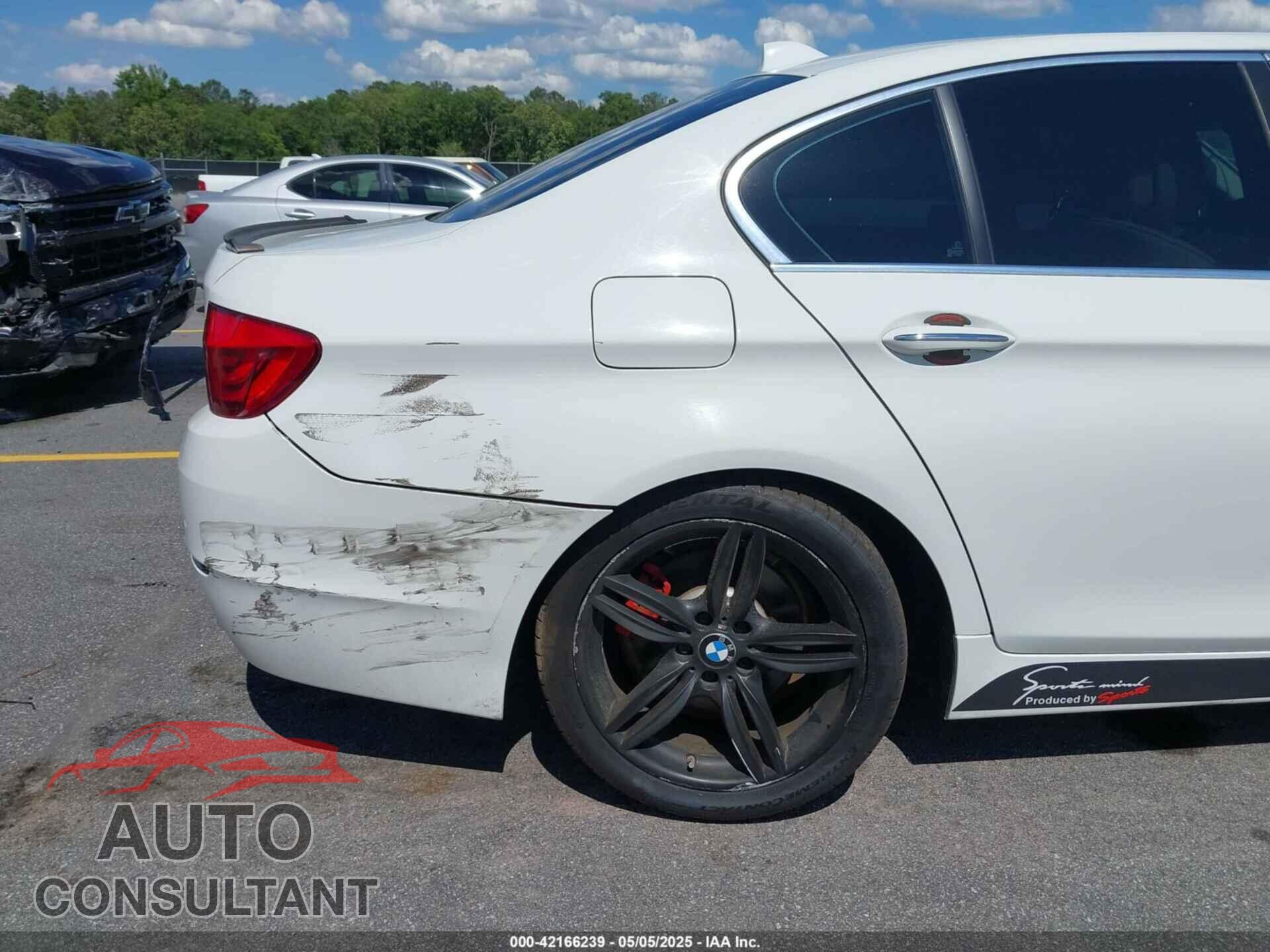 BMW 528I 2012 - WBAXG5C55CDW66358