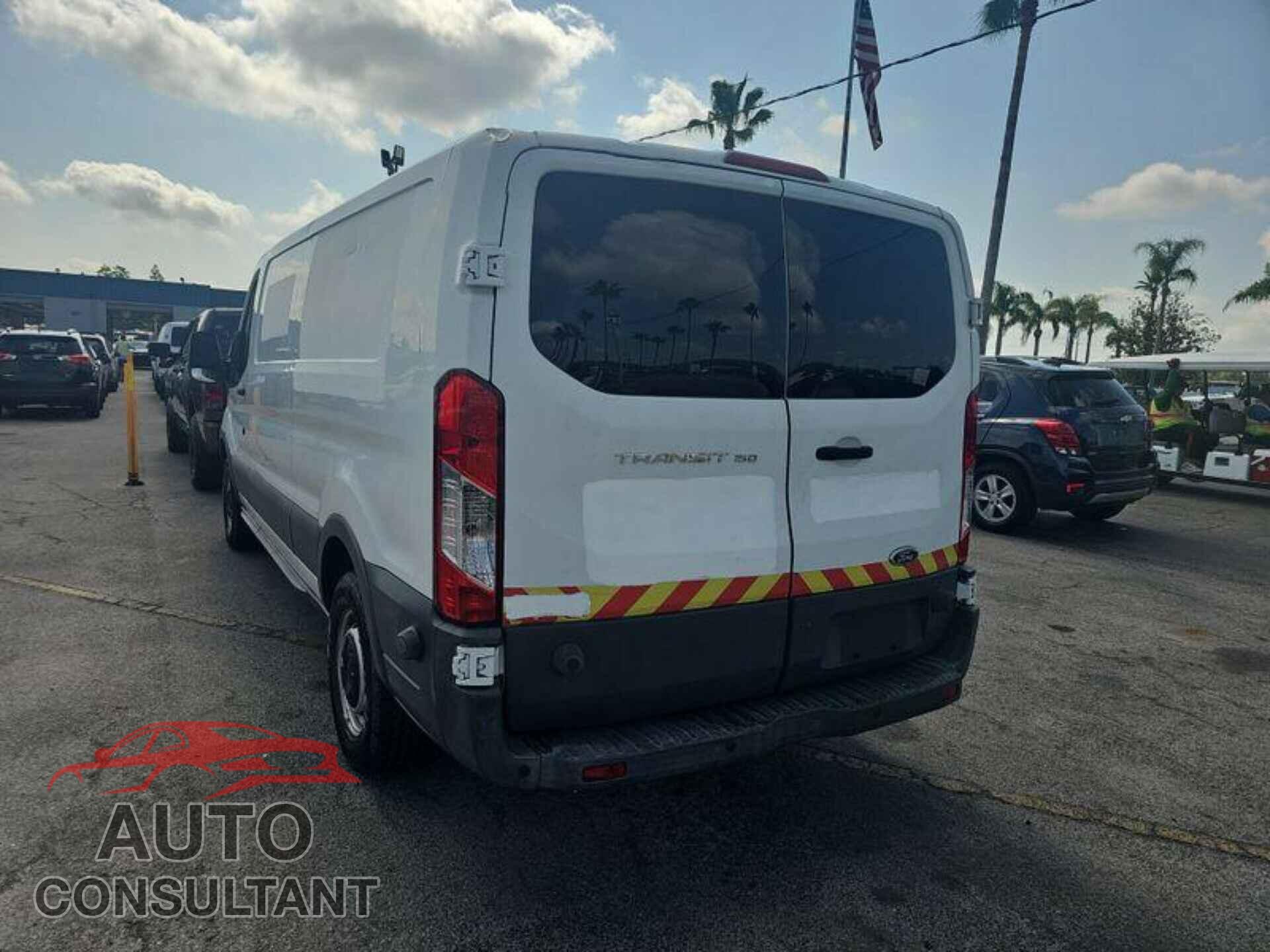 FORD TRANSIT 2015 - 1FTNE2YM3FKA84760
